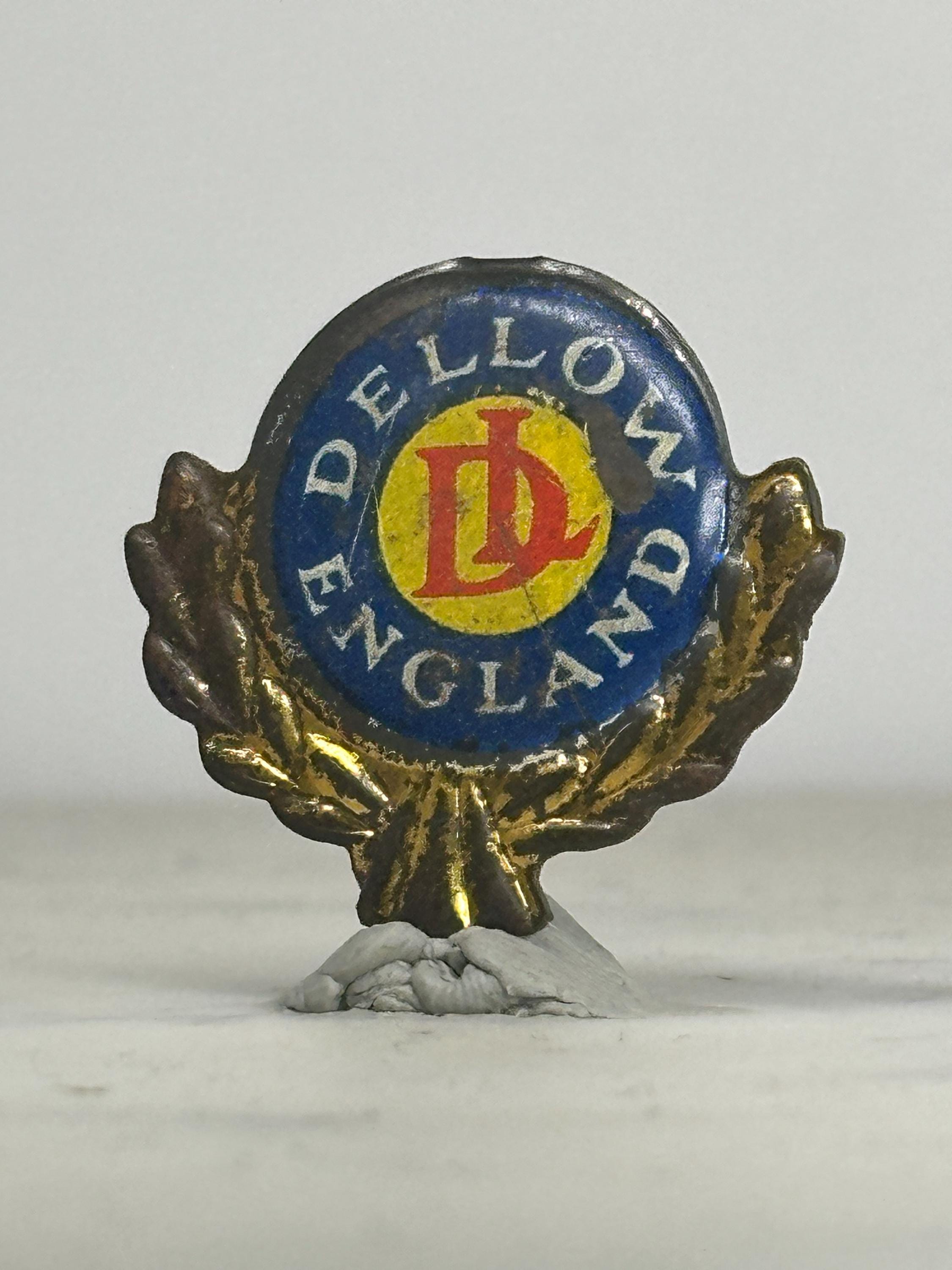 Dellow England Enamel Pin: Blue & Gold Laurel - Vintage Auto Accessory
