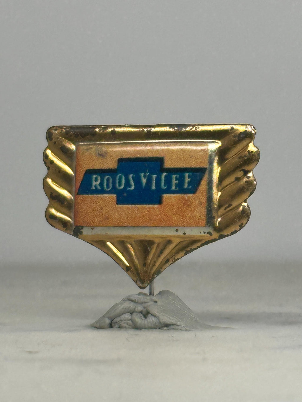 Roosvicee Company Pin: Gold & Red Enamel - Mid-Century Accessory