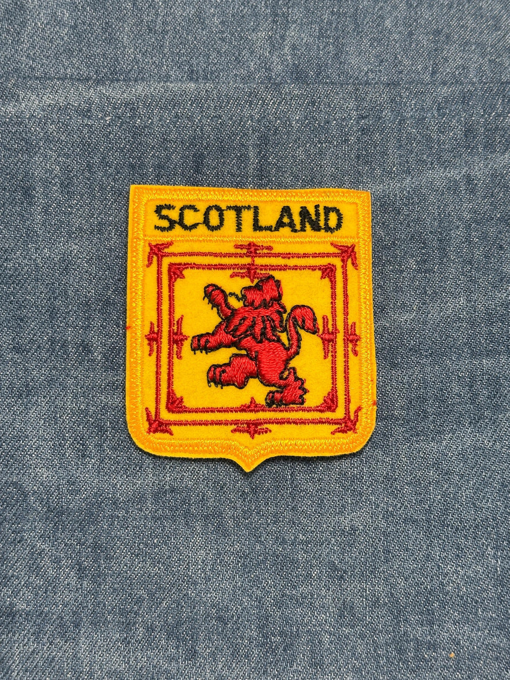Scotland Flag Iron On Patch: Yellow Red Embroidered Crest - Vintage Travel Accessory