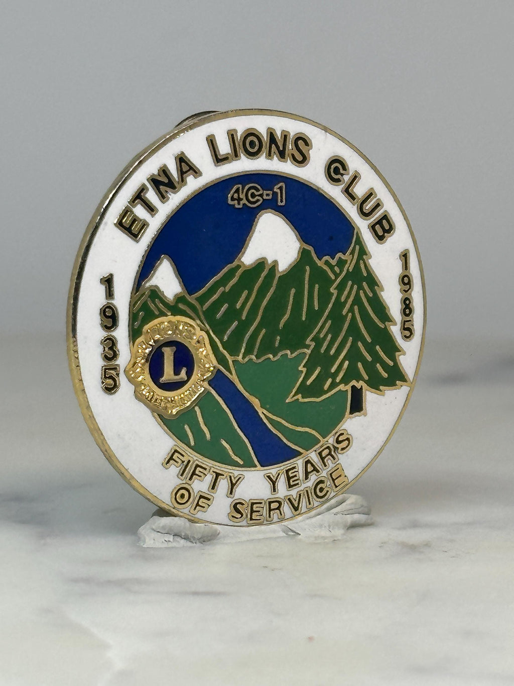 Etna Lions Club Pin: Gold Enamel Finish - 1985 Service Anniversary Accessory