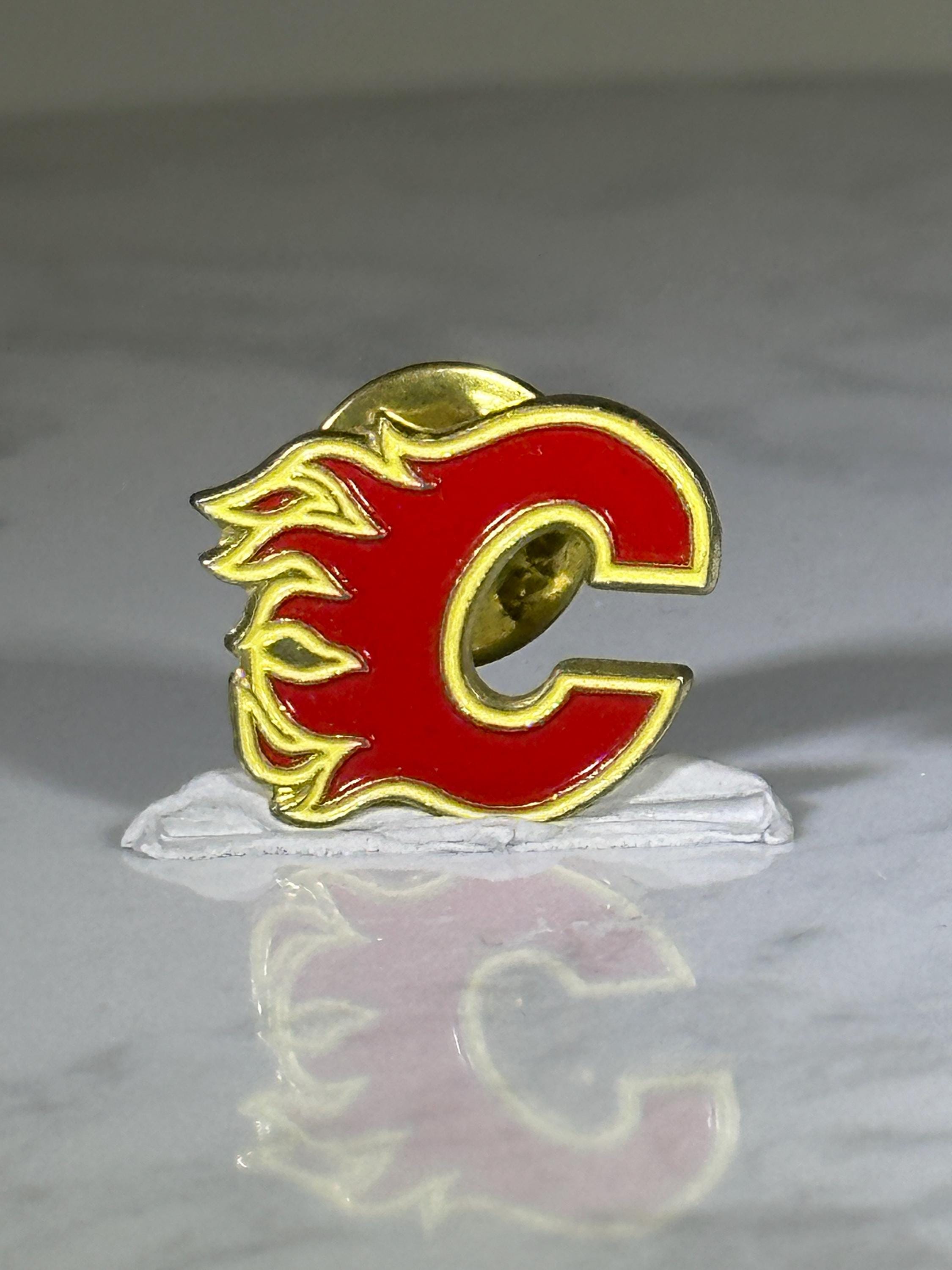 Calgary Flames Lapel Pin: Red Gold Enamel - NHL Hockey Accessory