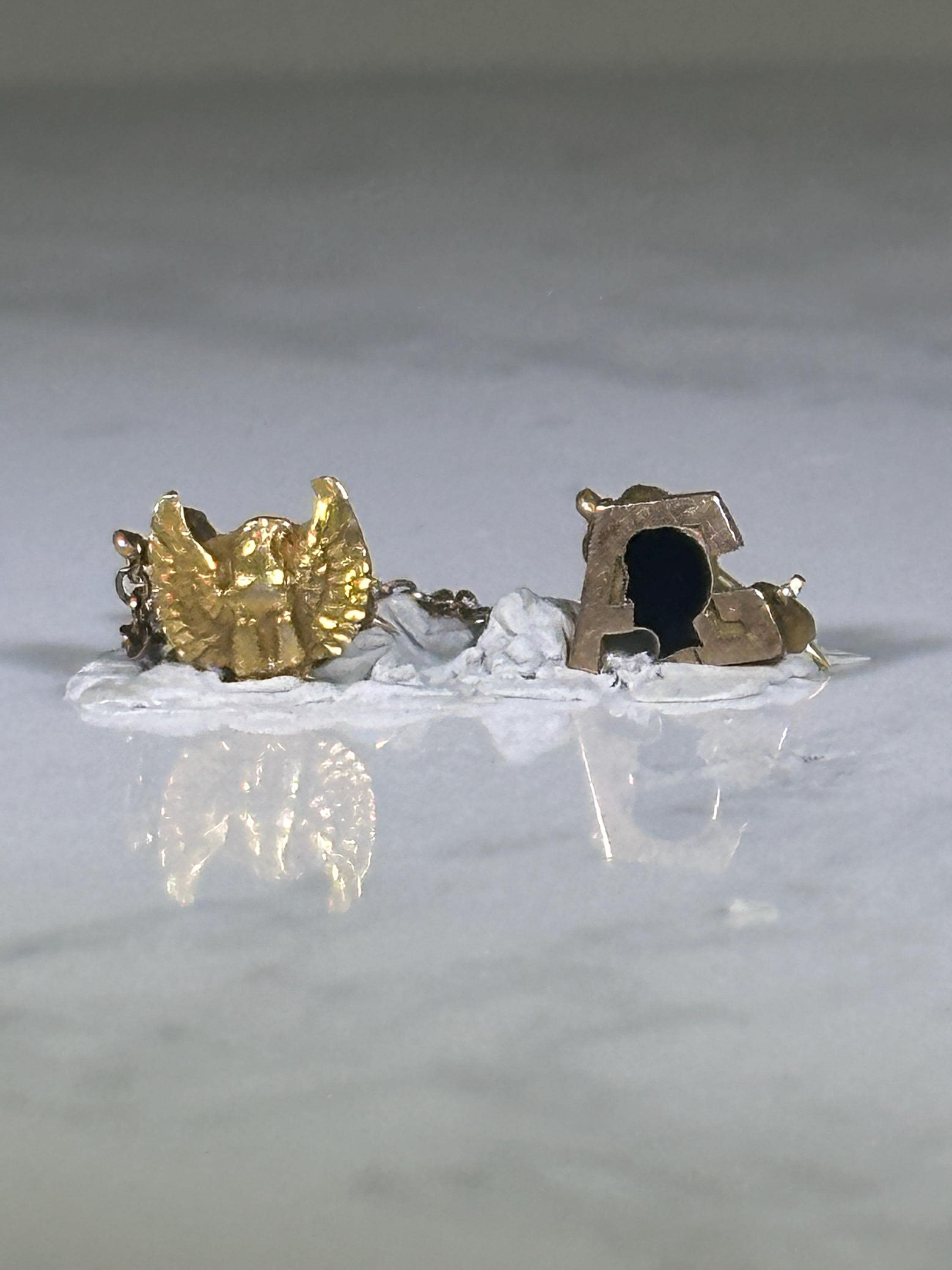 US Army Eagle & Armored AG Collar Pins: Gold Tone - Military Uniform Accessory
