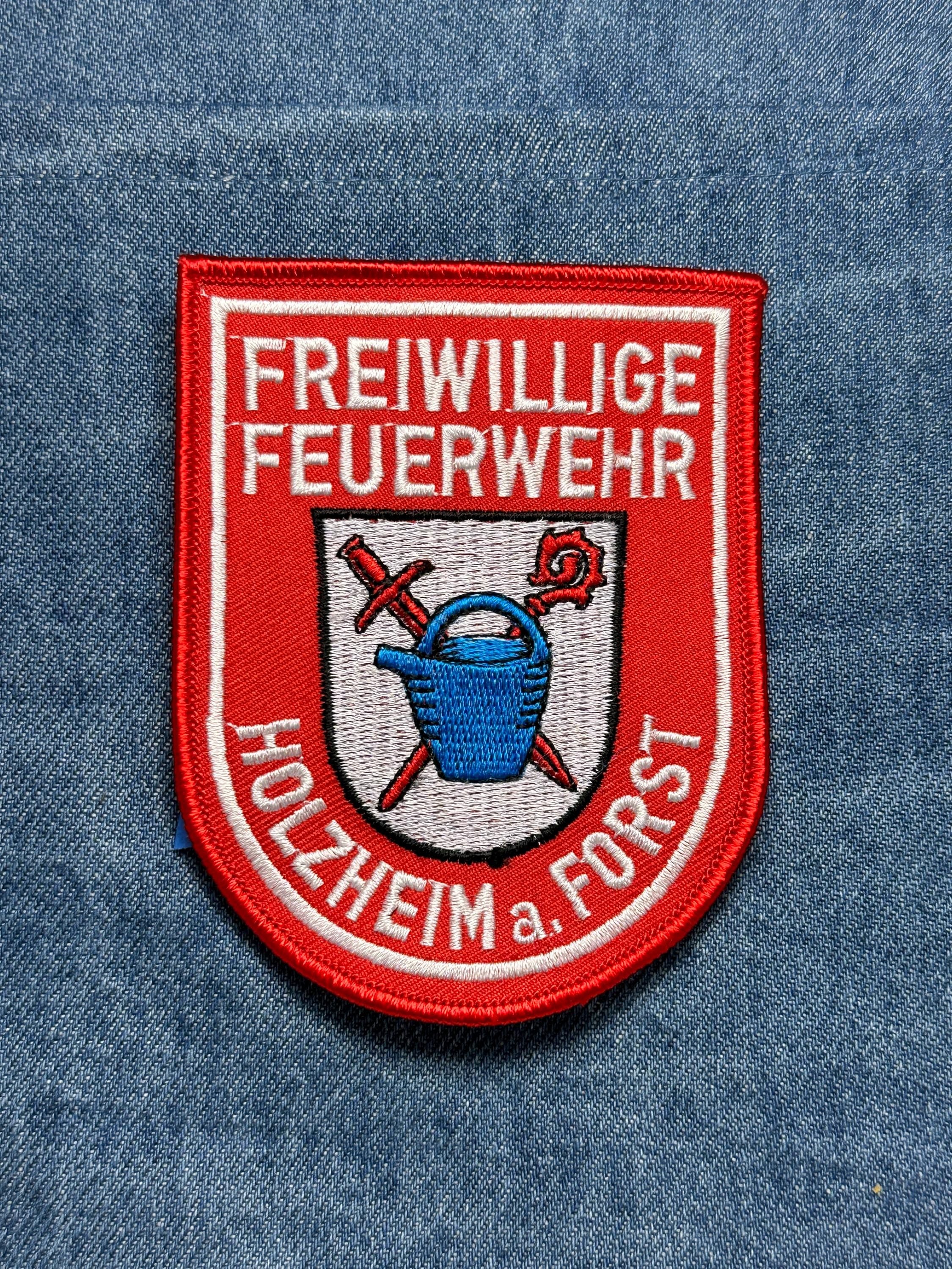 Freiwillige Feuerwehr Collectable Sew-On Patch: Red Shield - German Fire Dept. Accessory