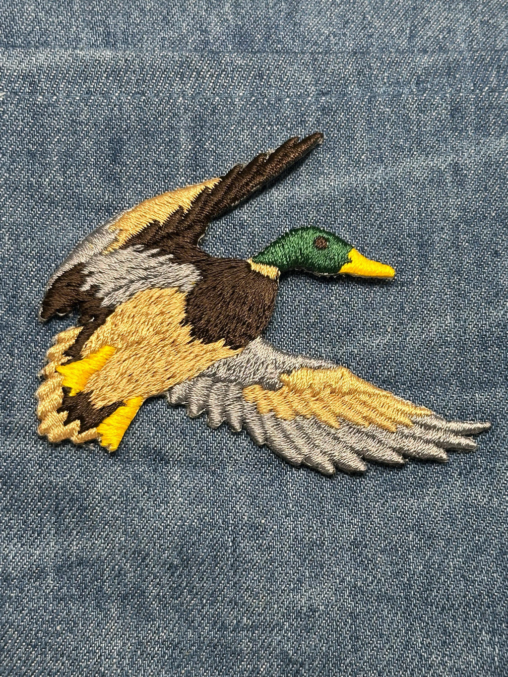 Flying Duck Collectable Patch: Iron-On Colorful Finish - Nature Accessory