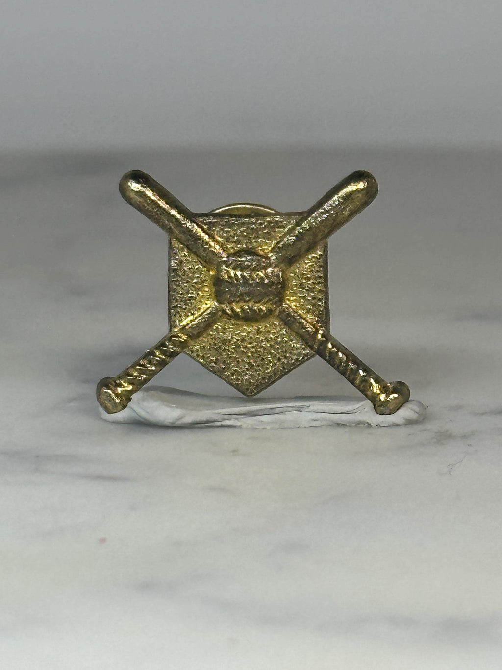 Baseball Crossed Bats Pin: Gold Tone Finish - Vintage Sports Accessory