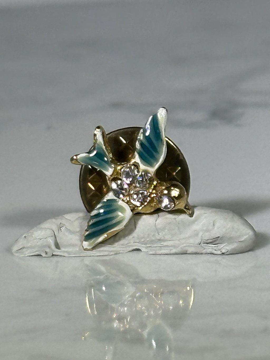 Enamel Bluebird Pin: Gold & Rhinestone Finish - Vintage Nature Accessory