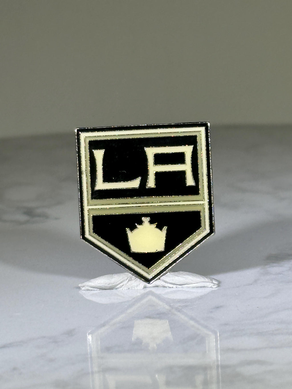 LA Kings Hockey Pin: Black & Silver Enamel - NHL Sports Accessory