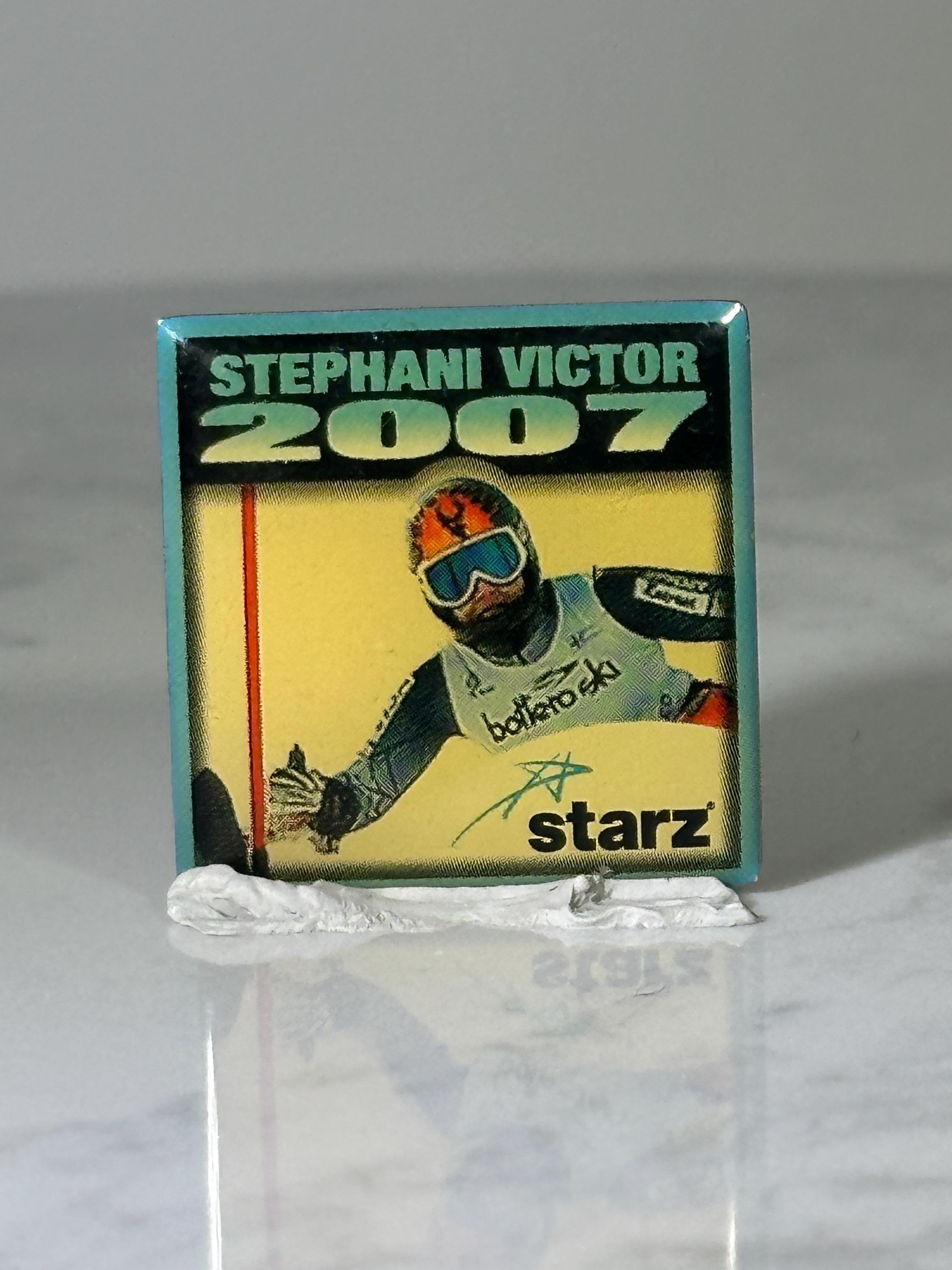 Stephani Victor Skiing Pin: Starz Promo Collectible - 2007 Sports Accessory