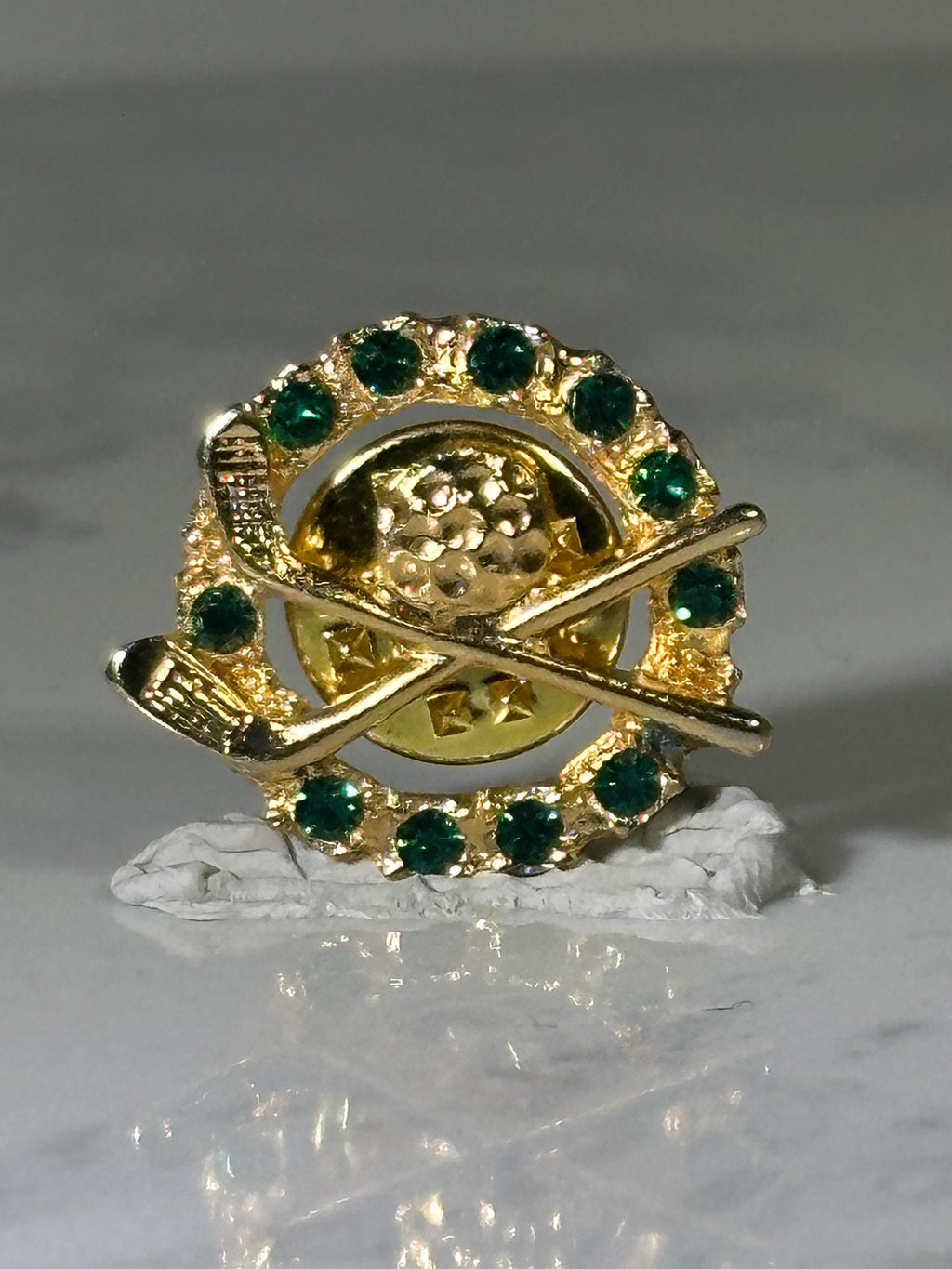 Golf Club Lapel Pin: Gold Tone with Green Gems - Vintage Sports Accessory