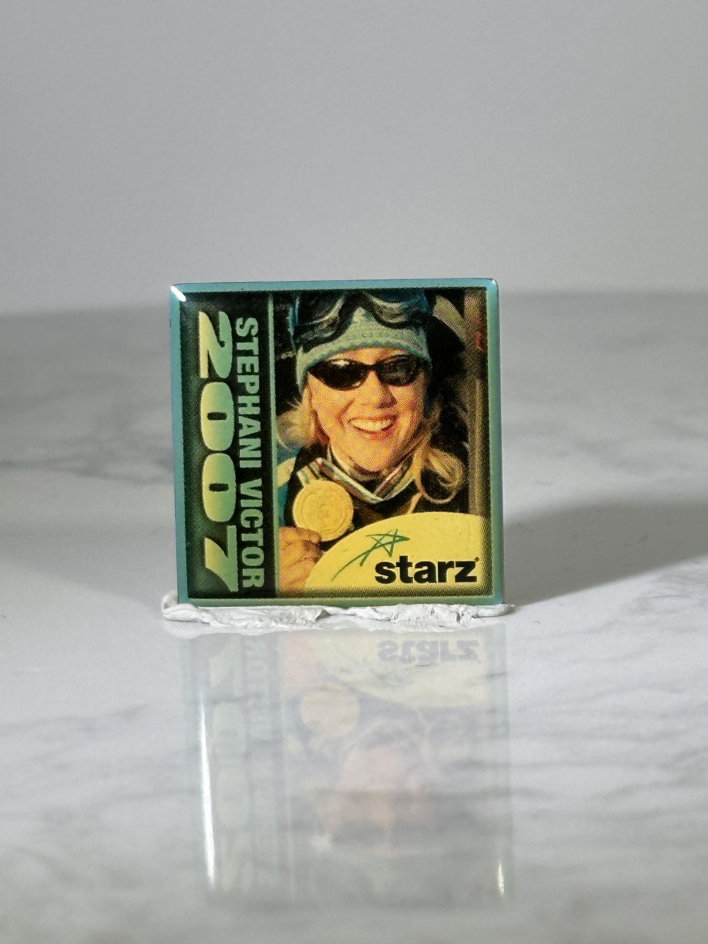 Stephanie Victor 2007 Pin: Glossy Photo Finish - Sports Tribute Accessory