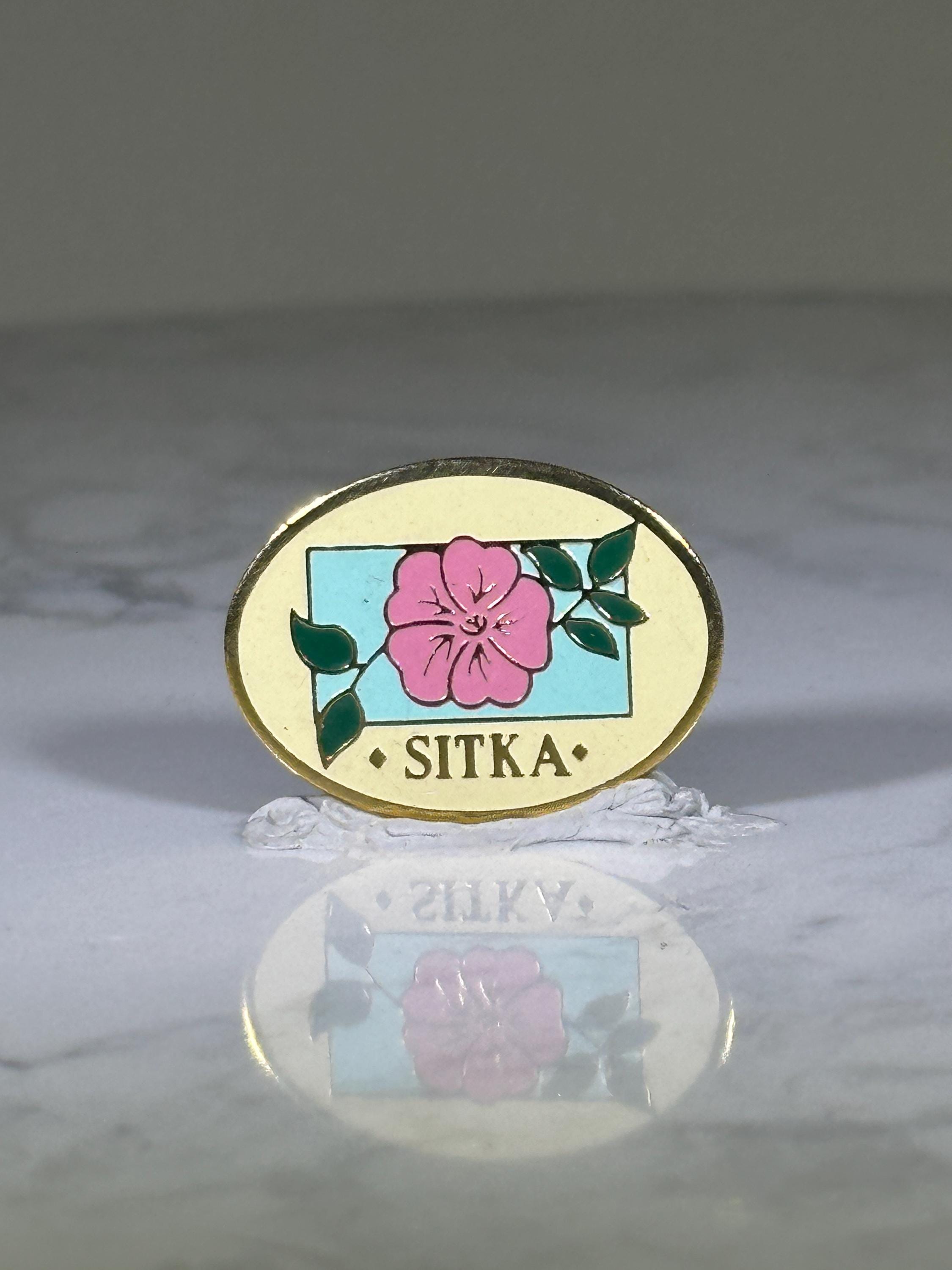 Sitka Alaska Souvenir Pin: Gold & Pastel Enamel - Vintage Travel Accessory