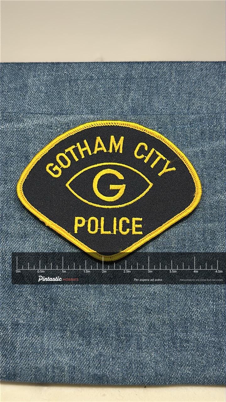 Gotham City Police Collectable Patch: Sew-On Yellow & Black - Comic Book Accessory with ruler overlay for size reference