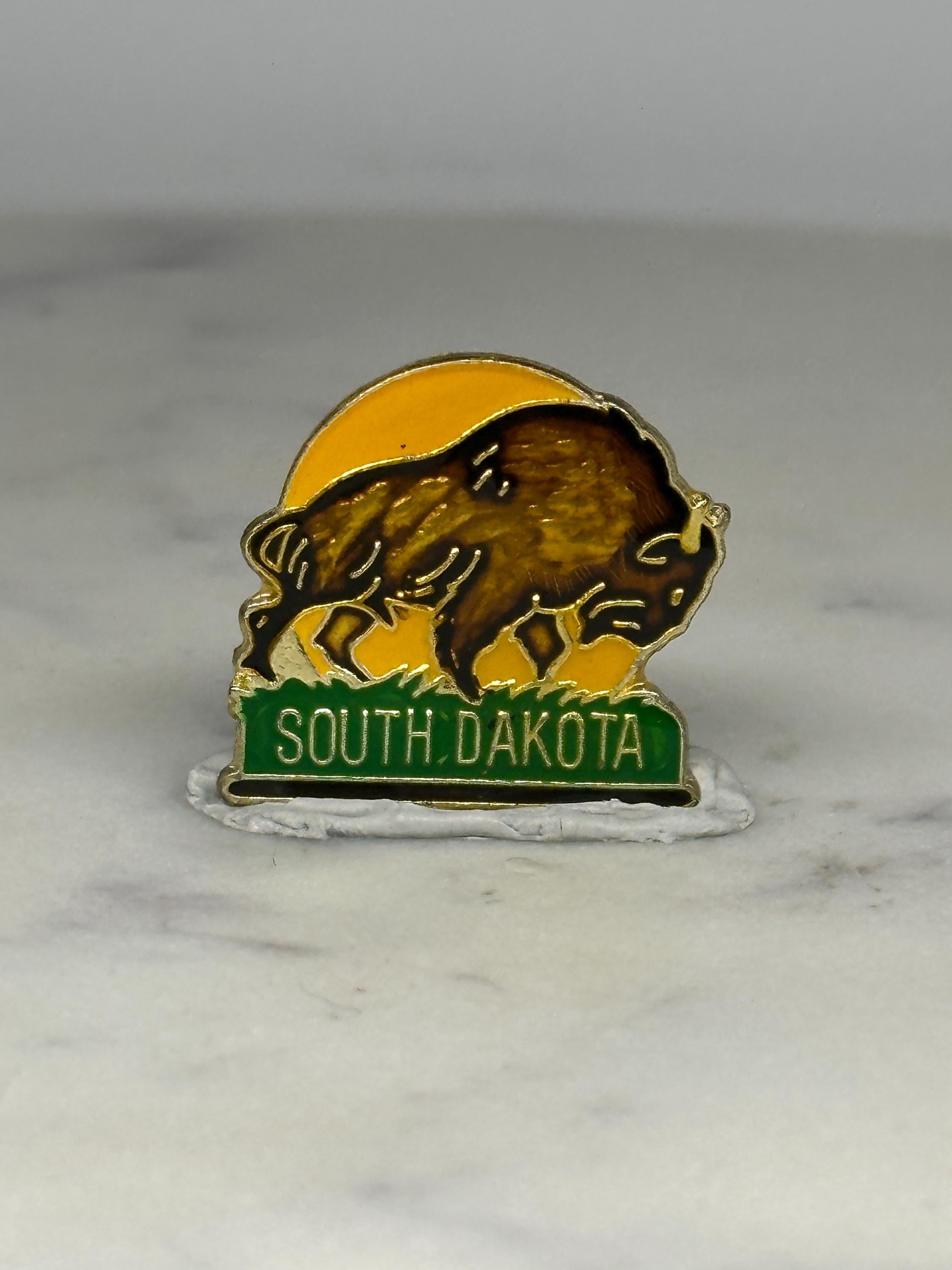 South Dakota Buffalo Pin: Gold Enamel Finish - Vintage Travel Accessory