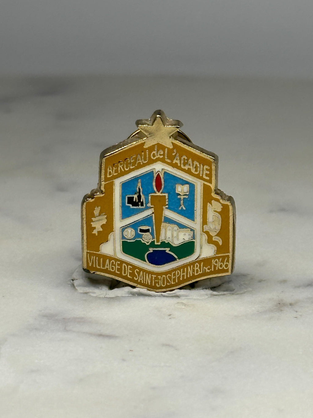 Saint-Joseph NB Crest Pin: Gold Enamel - 1966 Commemorative Accessory