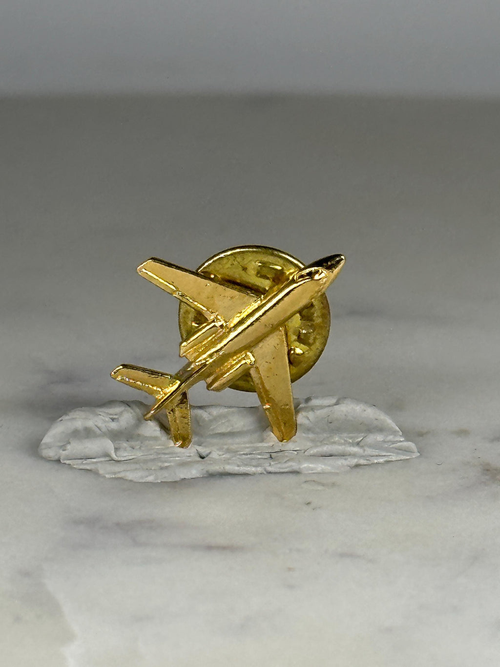 Jet Airplane Lapel Pin: Gold Tone Metal - Vintage Travel Accessory