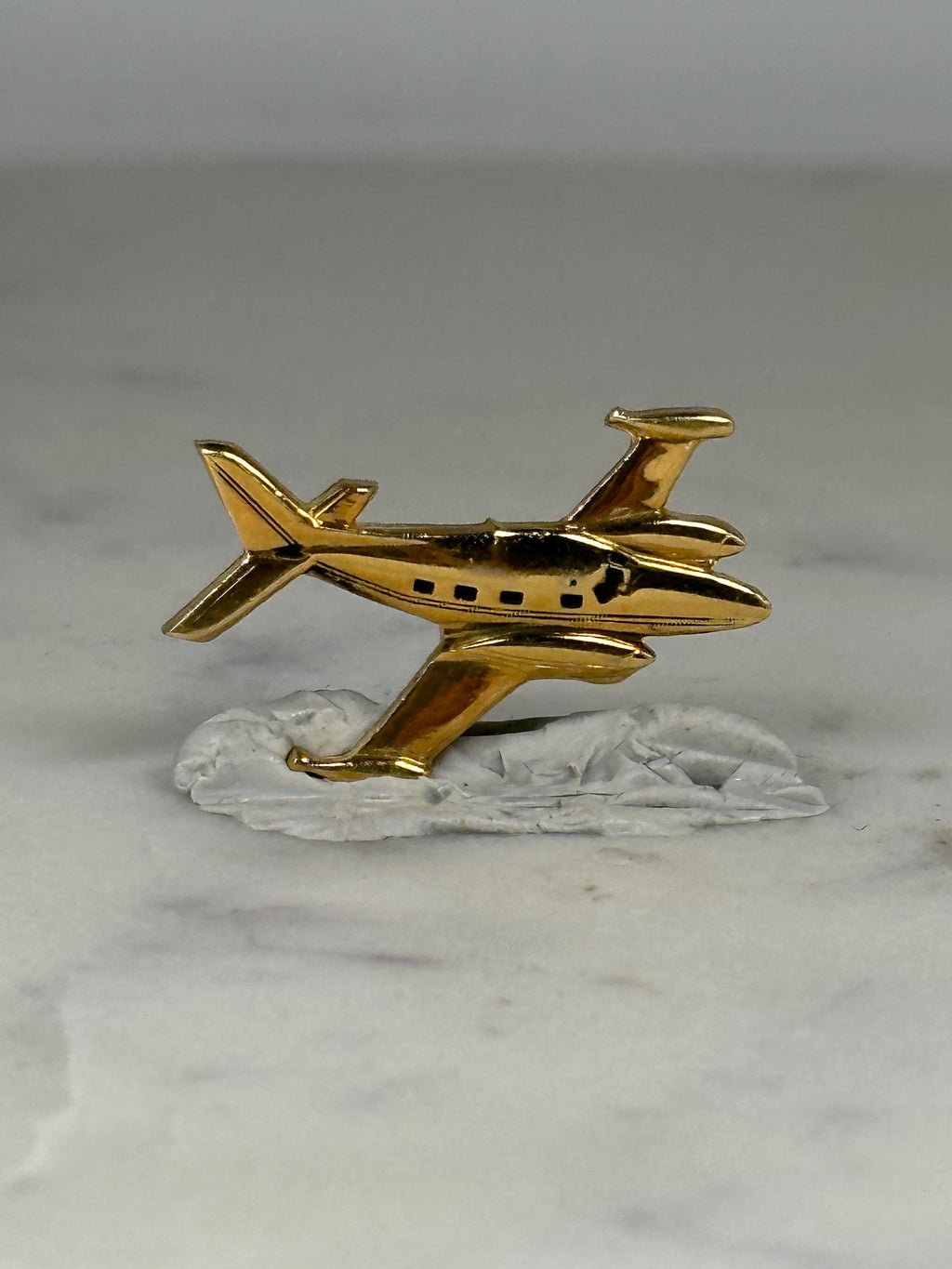 Jet Airplane Lapel Pin: Gold Tone - Vintage Aviation Accessory