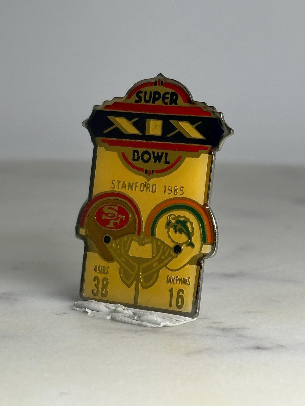 Super bowl xix pin: gold enamel football design - 1985 sports accessory