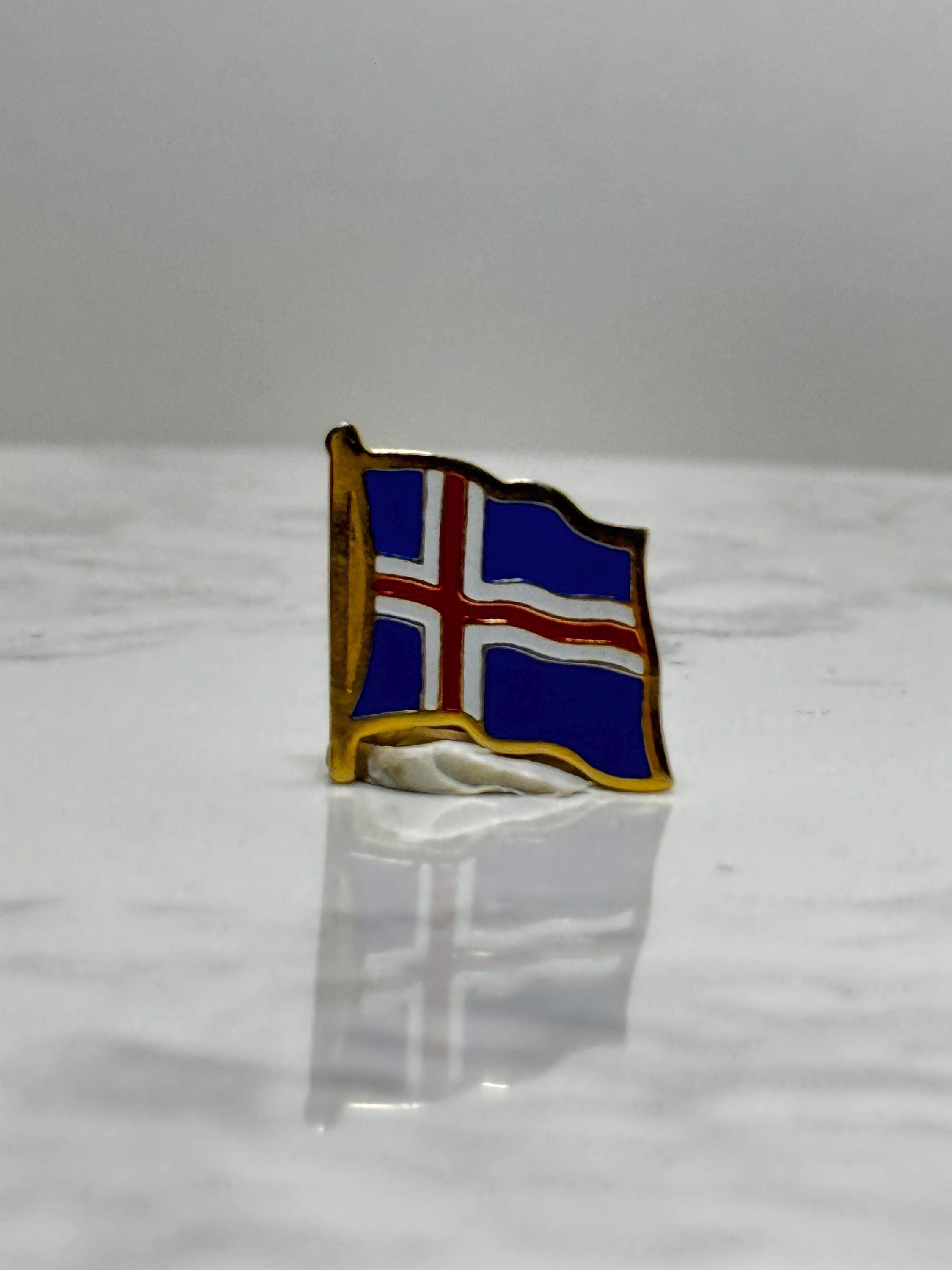 Iceland Flag Lapel Pin: Gold Trim Enamel - Travel Souvenir Accessory