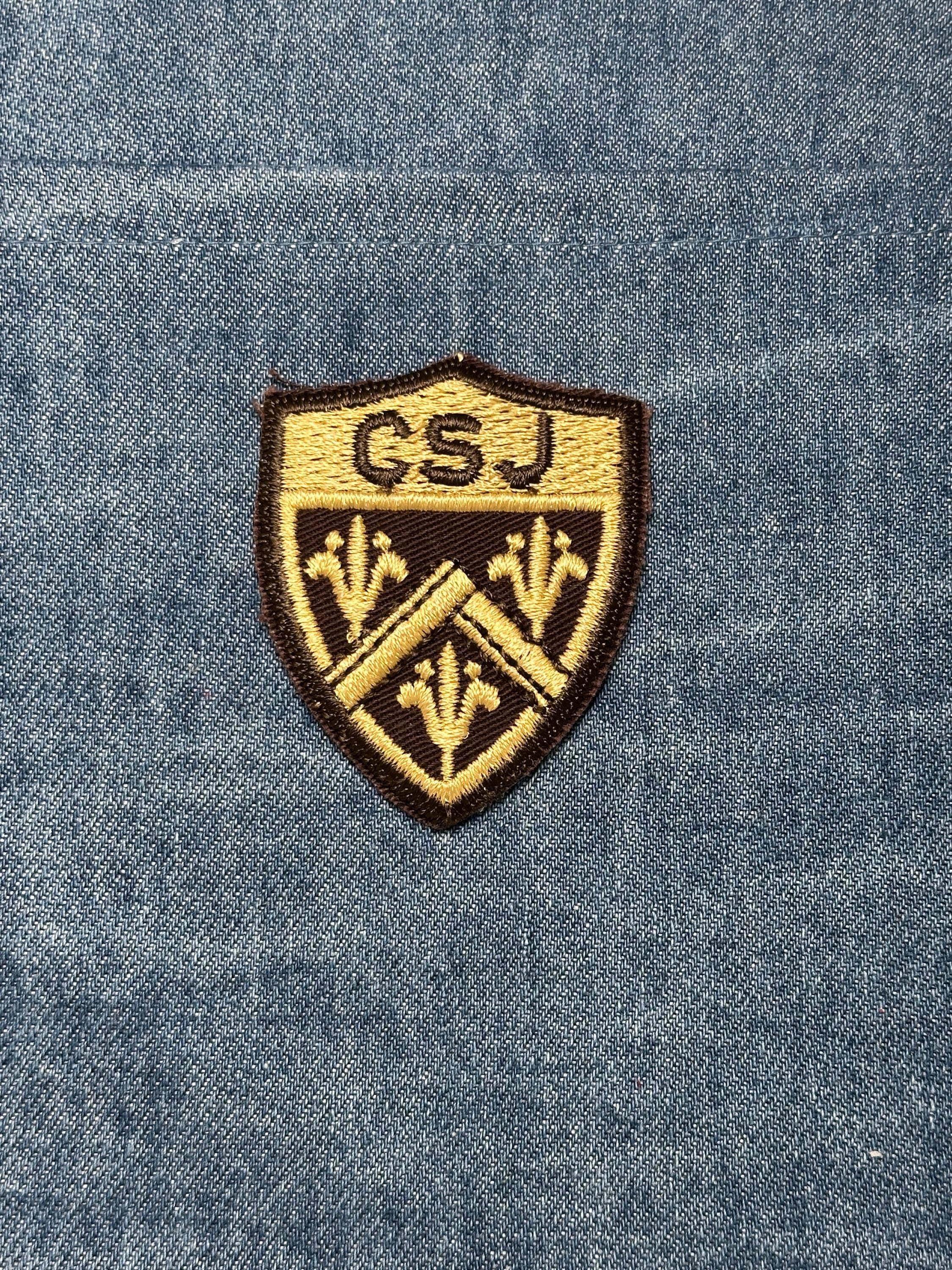 GSJ Shield Collectable Patch: Gold & Brown Crest - Vintage School Accessory