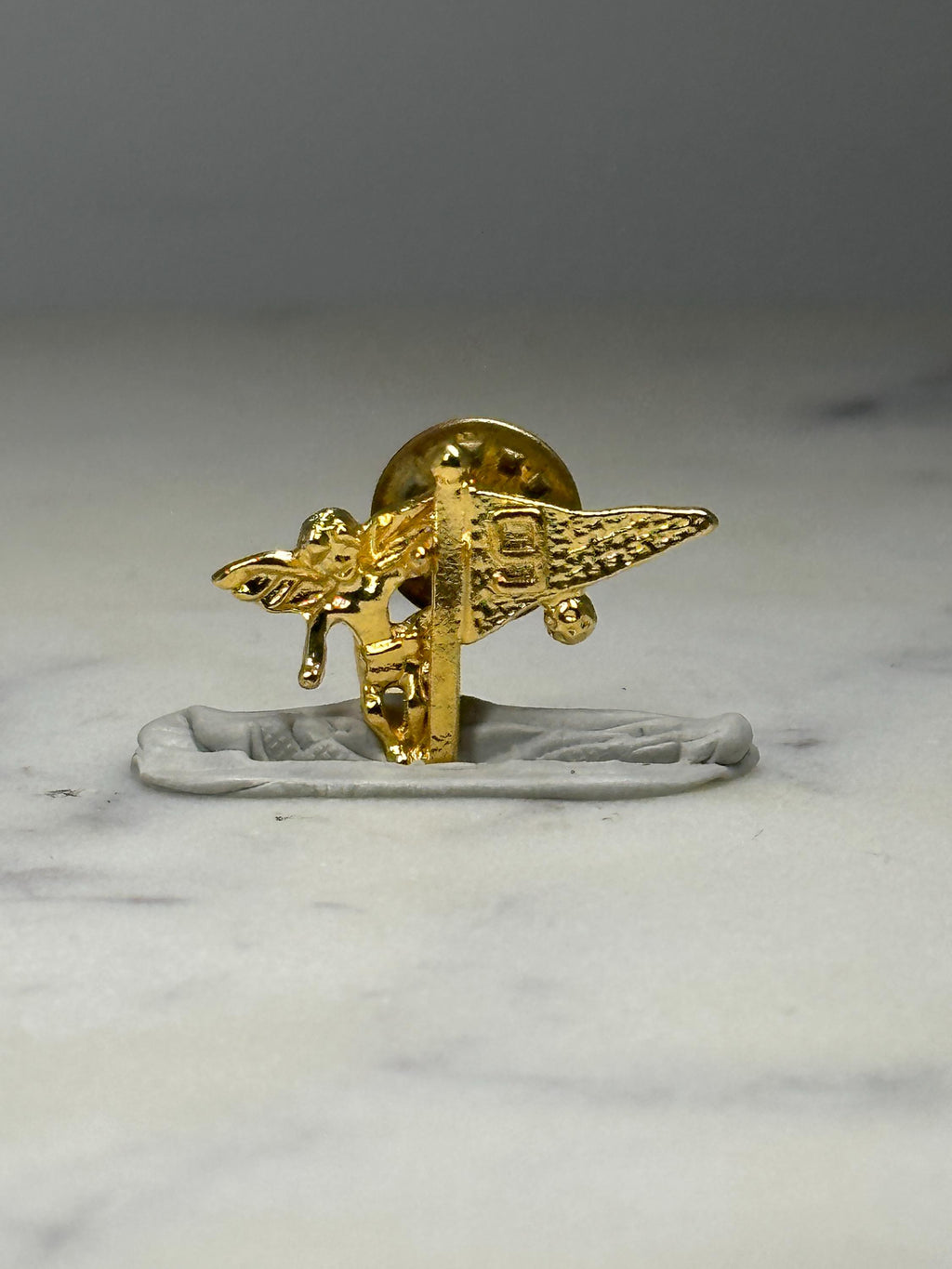 Vintage Cherub Golf Pin Hole 9 Flag Angel Golf Enamel Lapel Pin