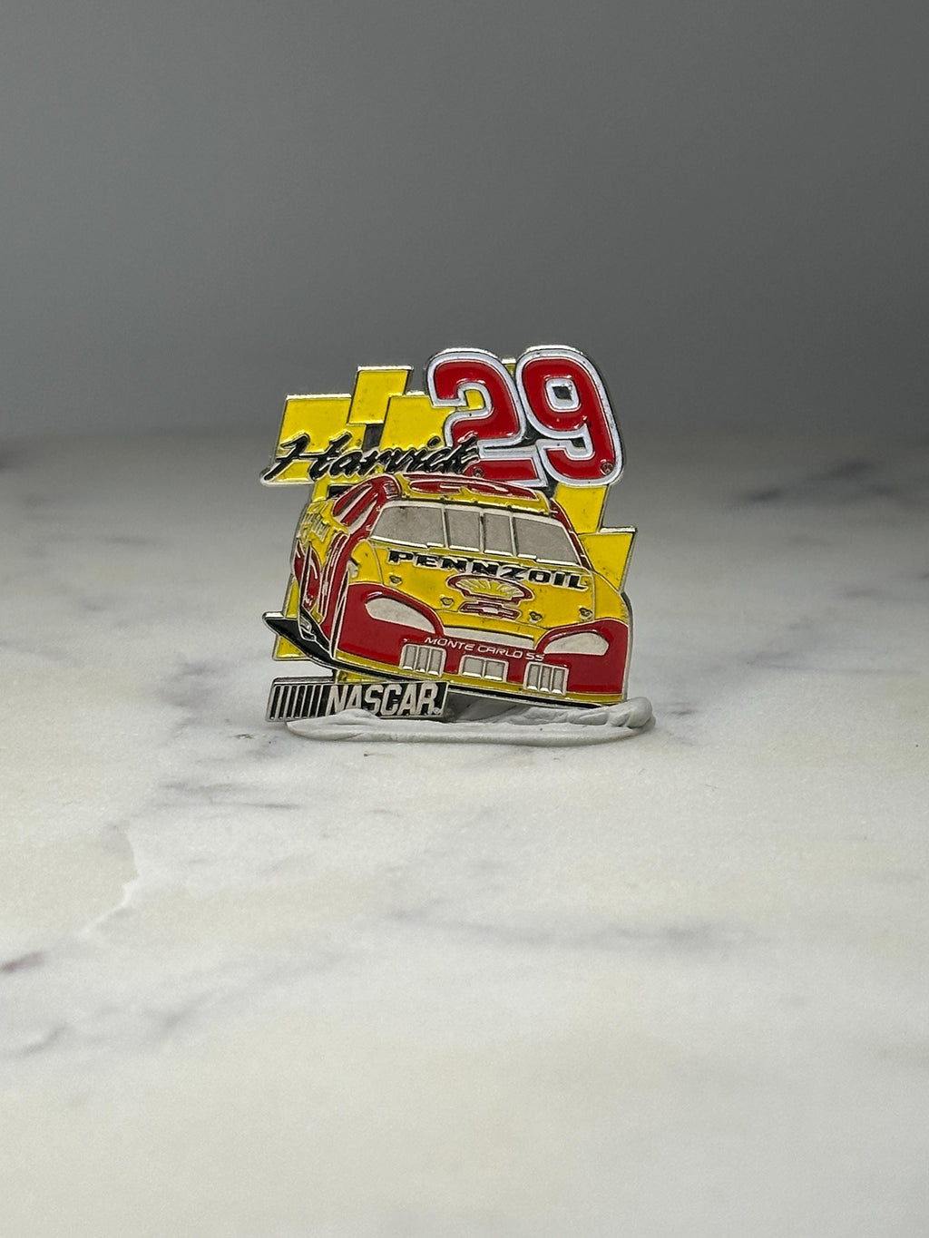 Kevin Harvick 29 NASCAR Pin: Yellow Red Enamel - Racing Accessory