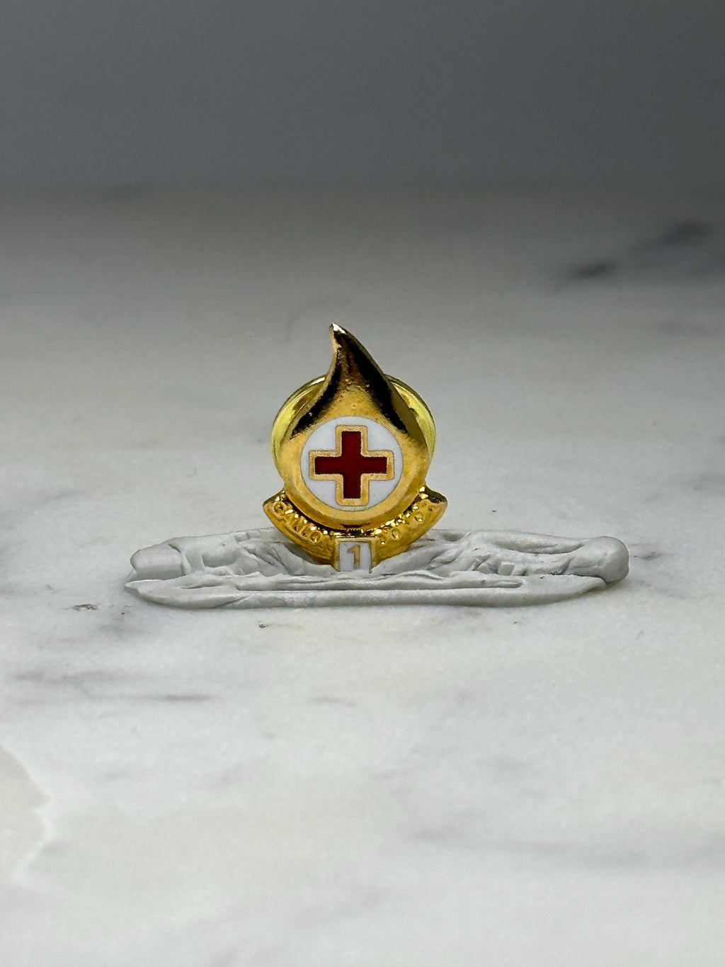 Red Cross 1 Gallon Club Blood Drop Pin: Gold Tone Enamel - Medical Award Accessory