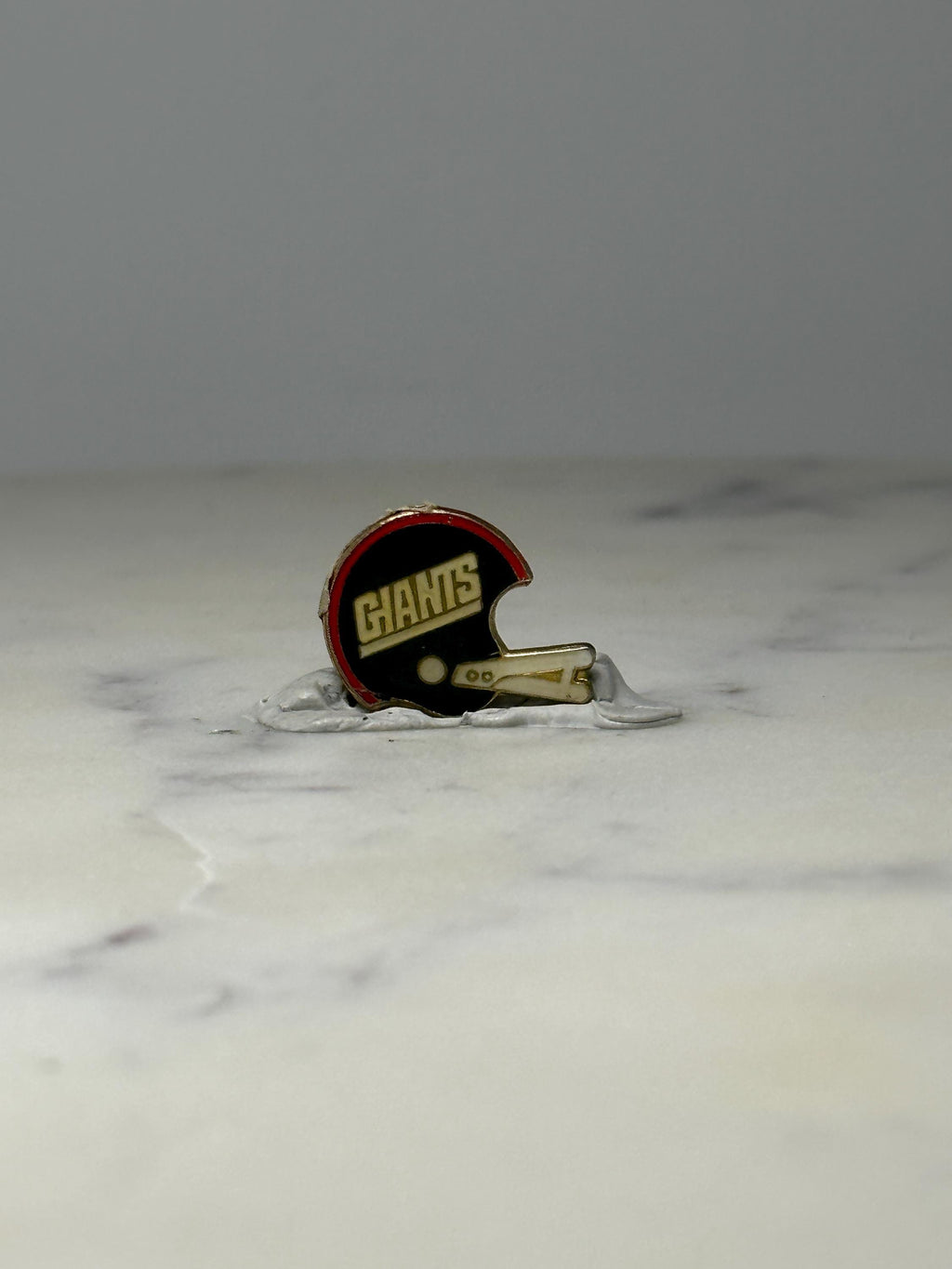 New York Giants Helmet Pin: Blue Enamel - Vintage NFL Accessory