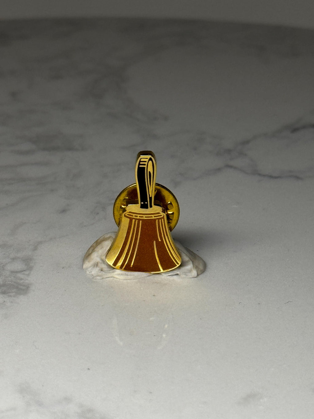 Vintage Handbell Lapel Pin: Gold Tone Brown – Church Music Ensemble Badge