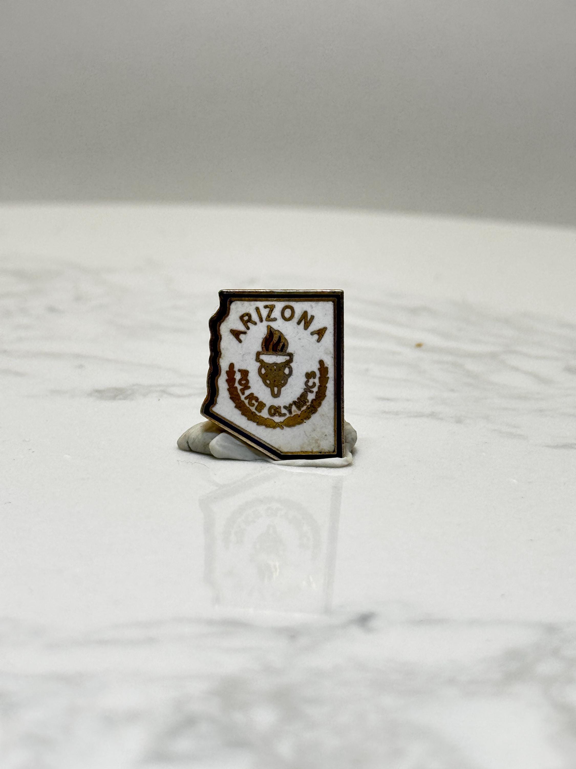 Arizona Olympic Style Pin: White & Gold Enamel - Vintage Souvenir Accessory
