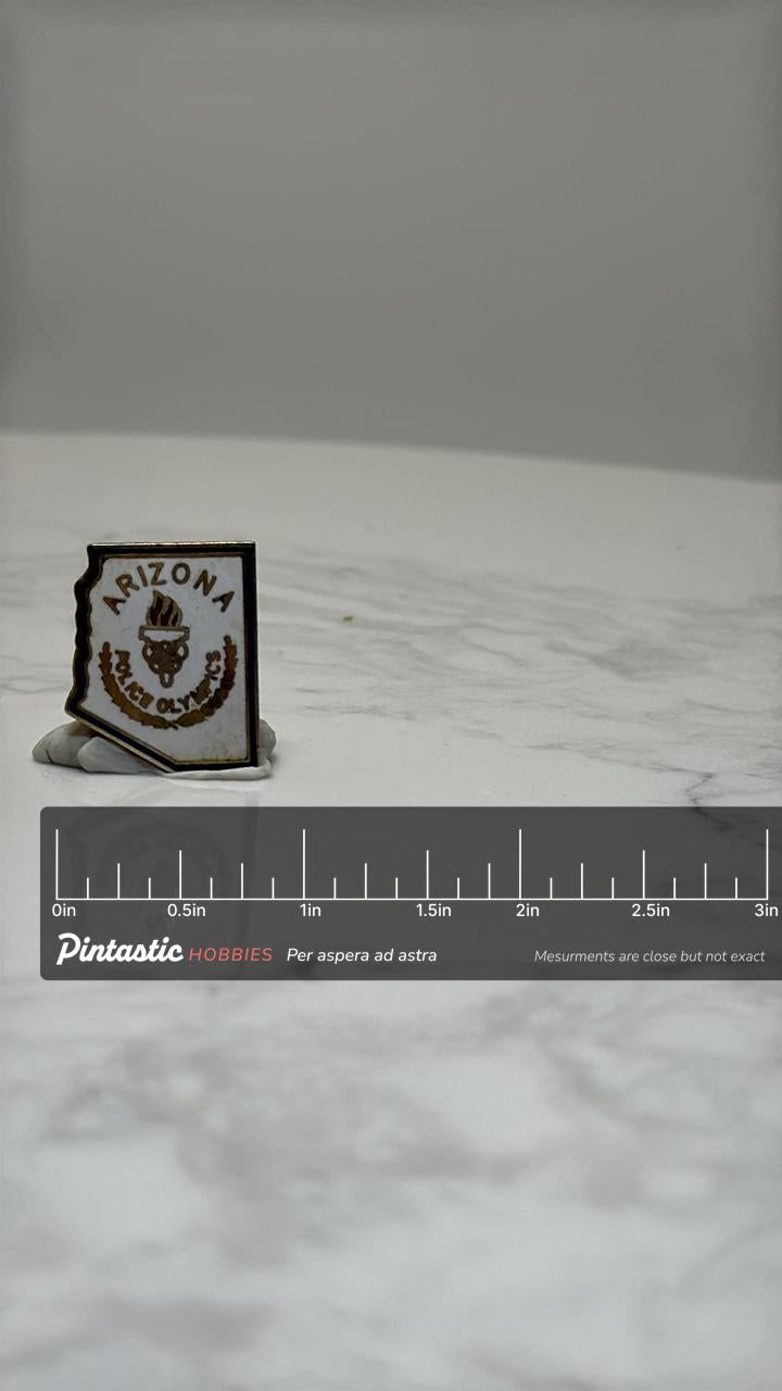 Arizona Olympic Style Pin: White & Gold Enamel - Vintage Souvenir Accessory with ruler overlay for size reference