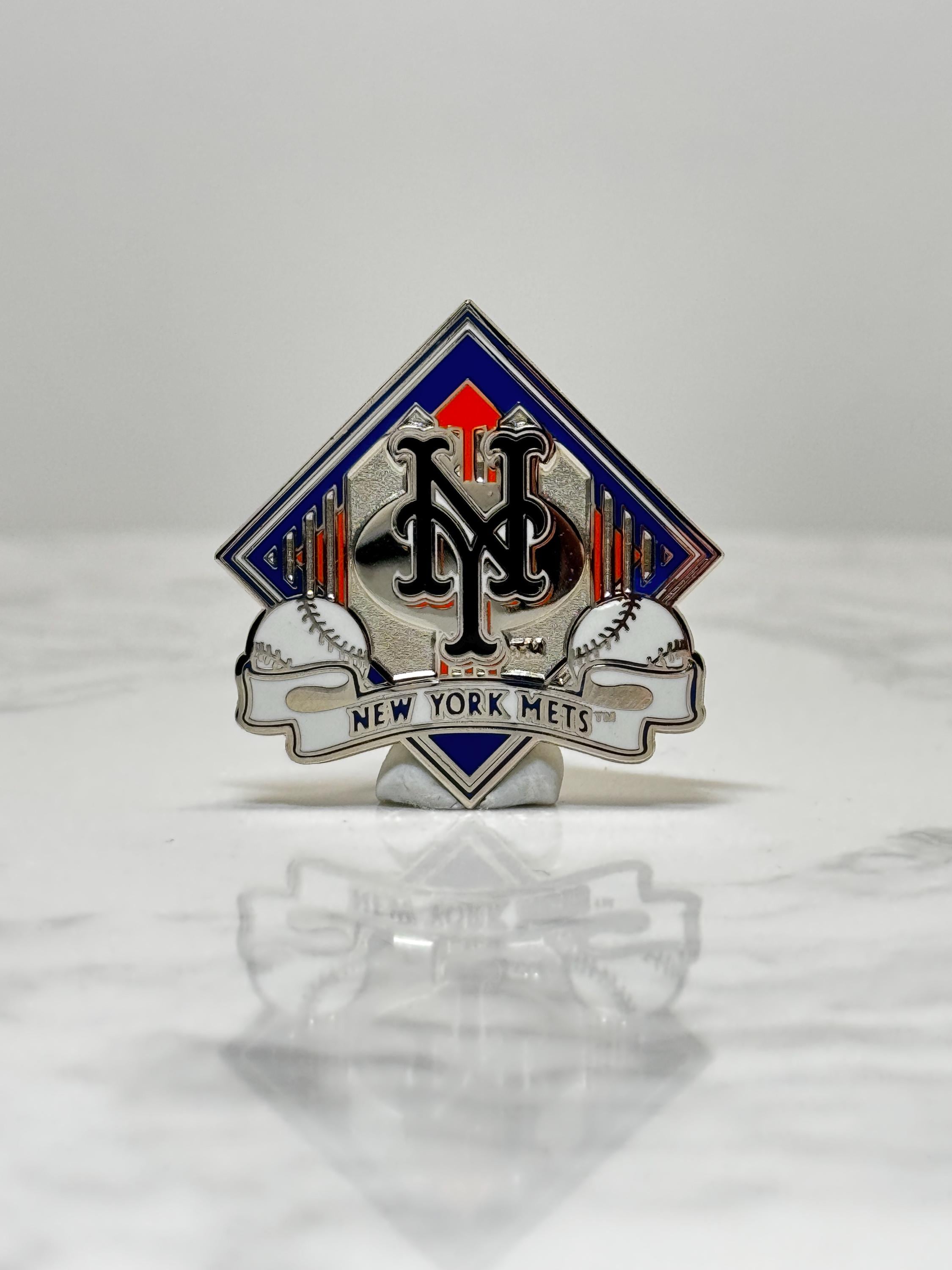 New York Mets Baseball Pin: Silver Enamel - MLB Sports Accessory