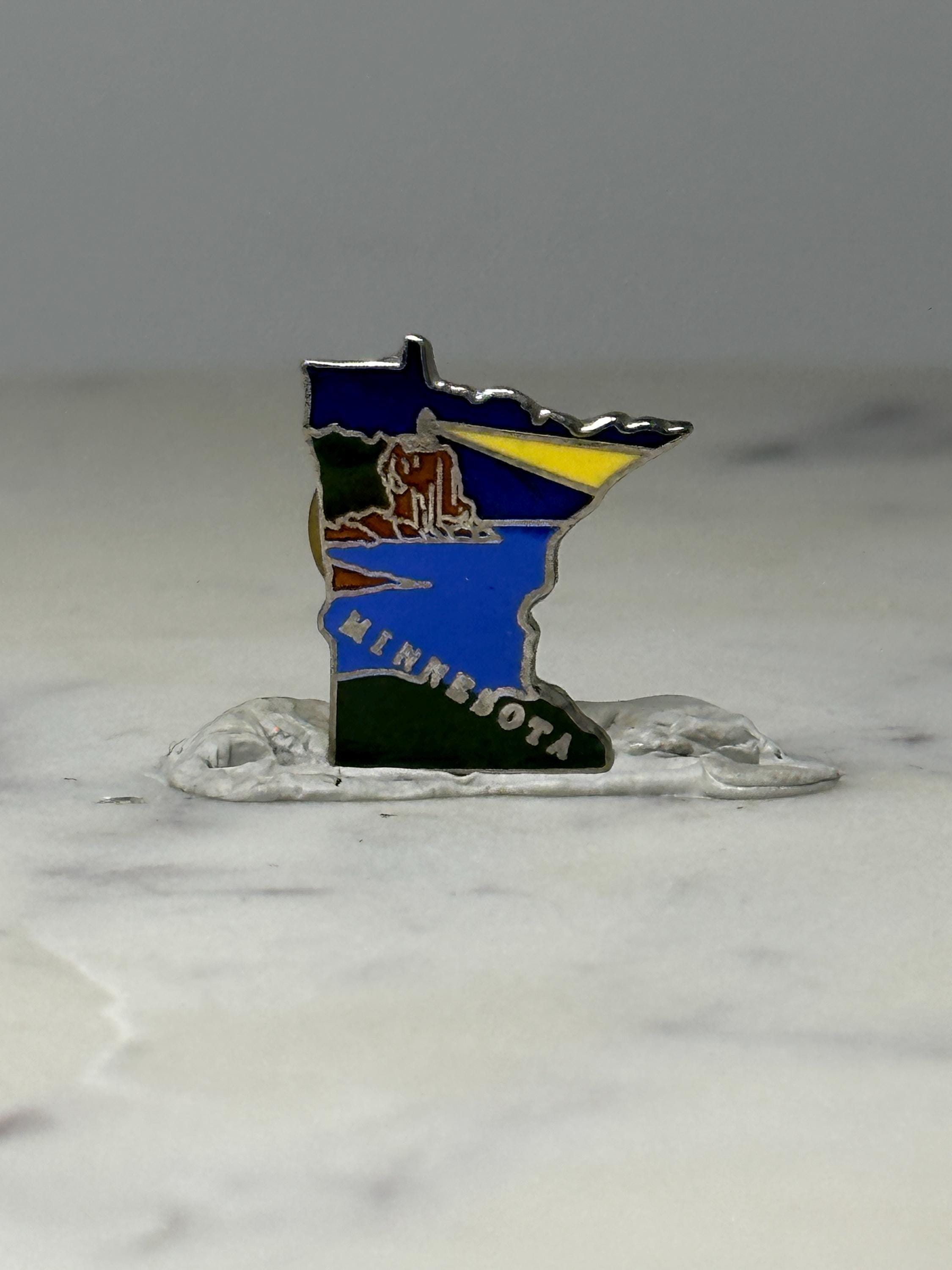 Minnesota State Souvenir Pin: Enamel Scenic - 1980s Travel Accessory