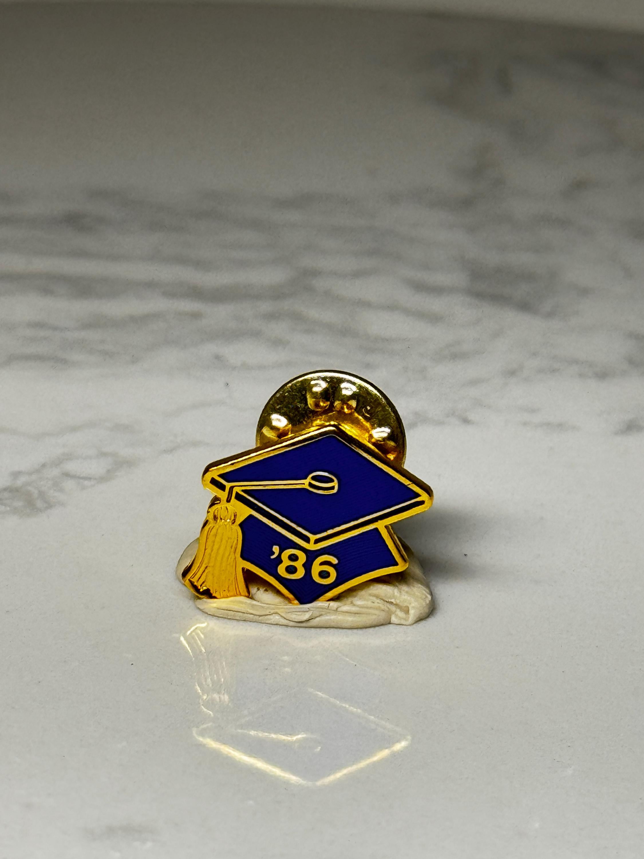 Class of 1986 Graduation Hat Pin: Blue & Gold Enamel - 80s Accessory