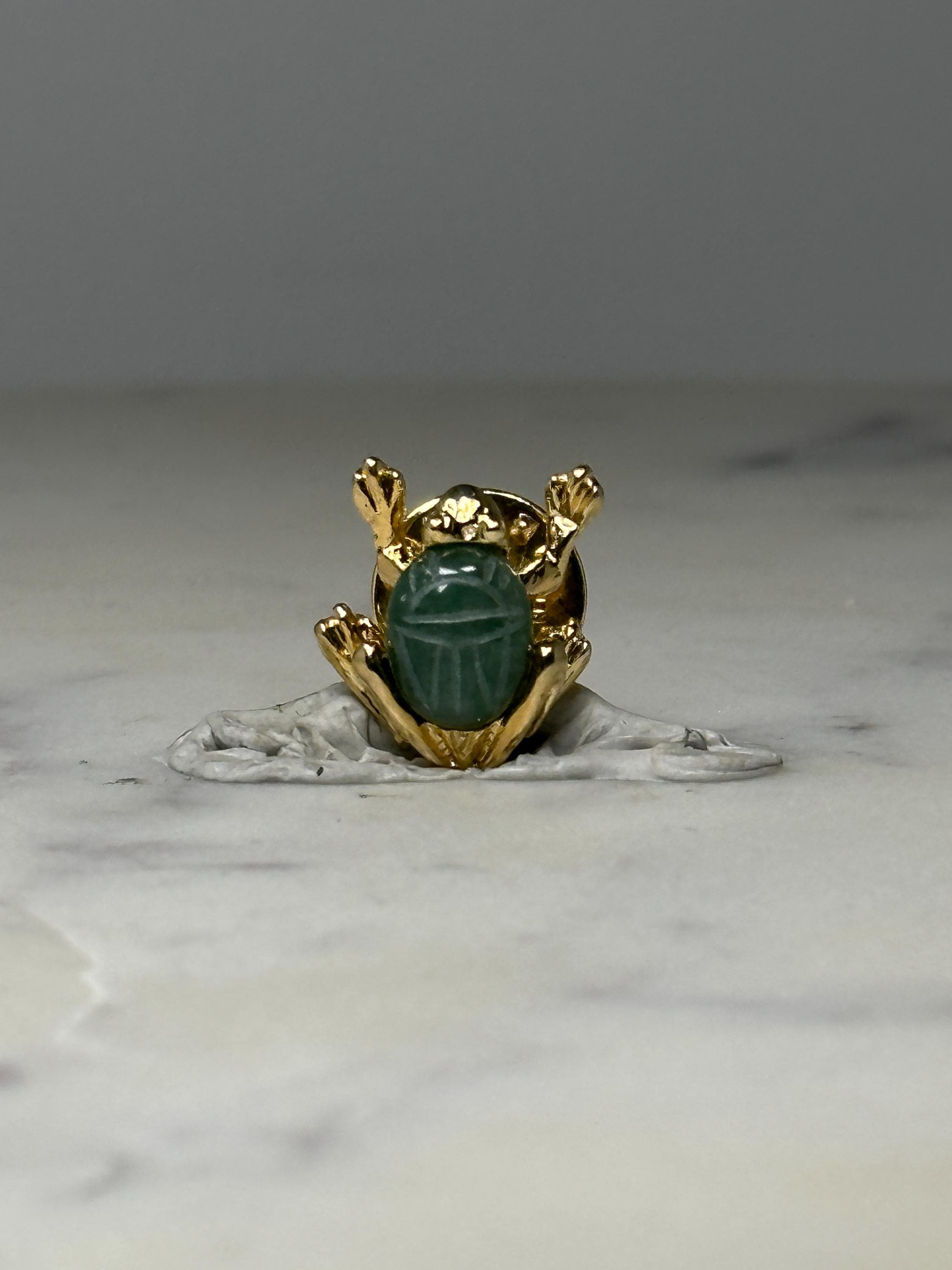Egyptian Scarab Beetle Pin: Gold Tone & Green Stone - Vintage Accessory