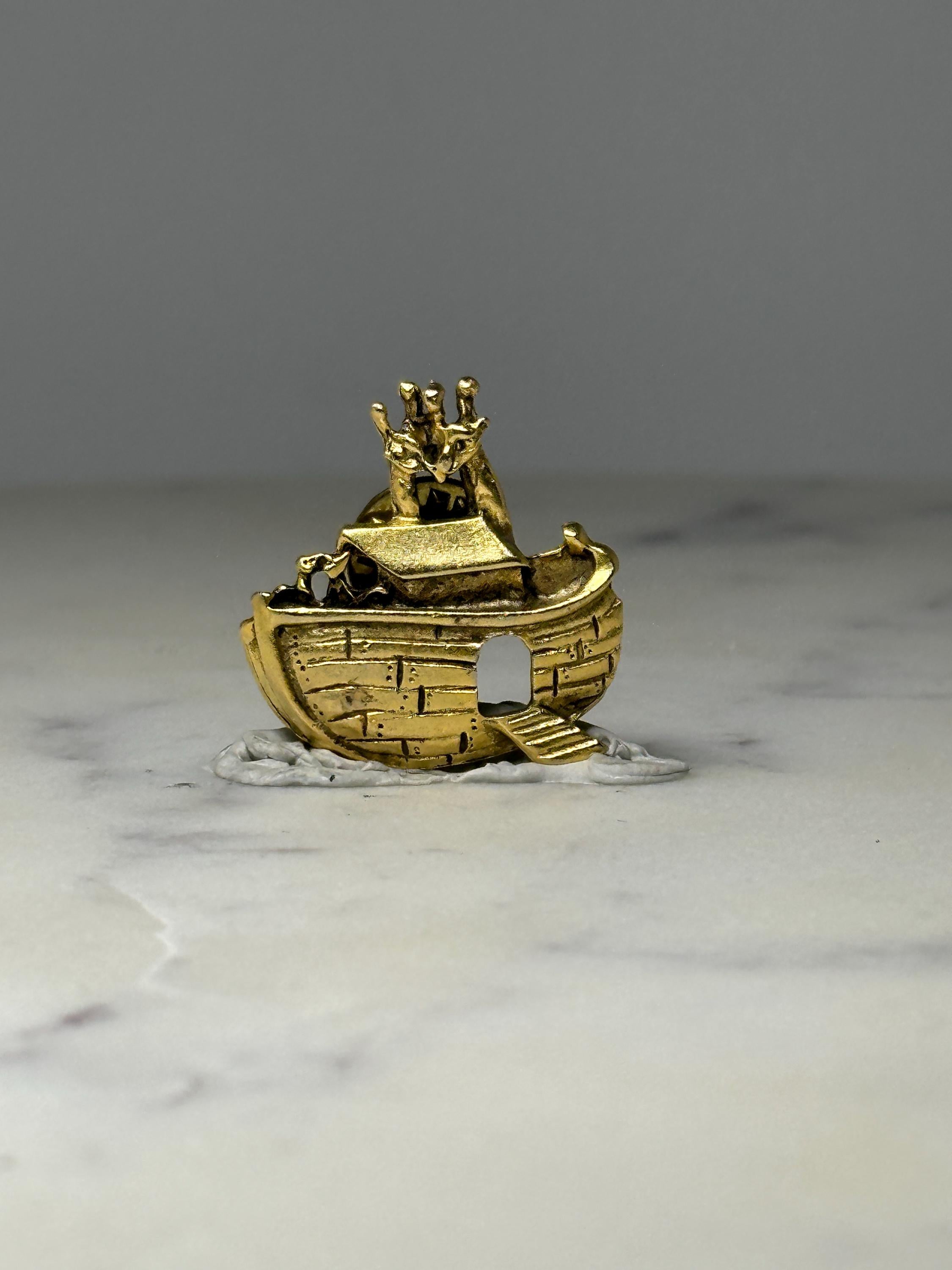 Noahs Ark Figural Pin: Gold Tone - Biblical Religious Accessory