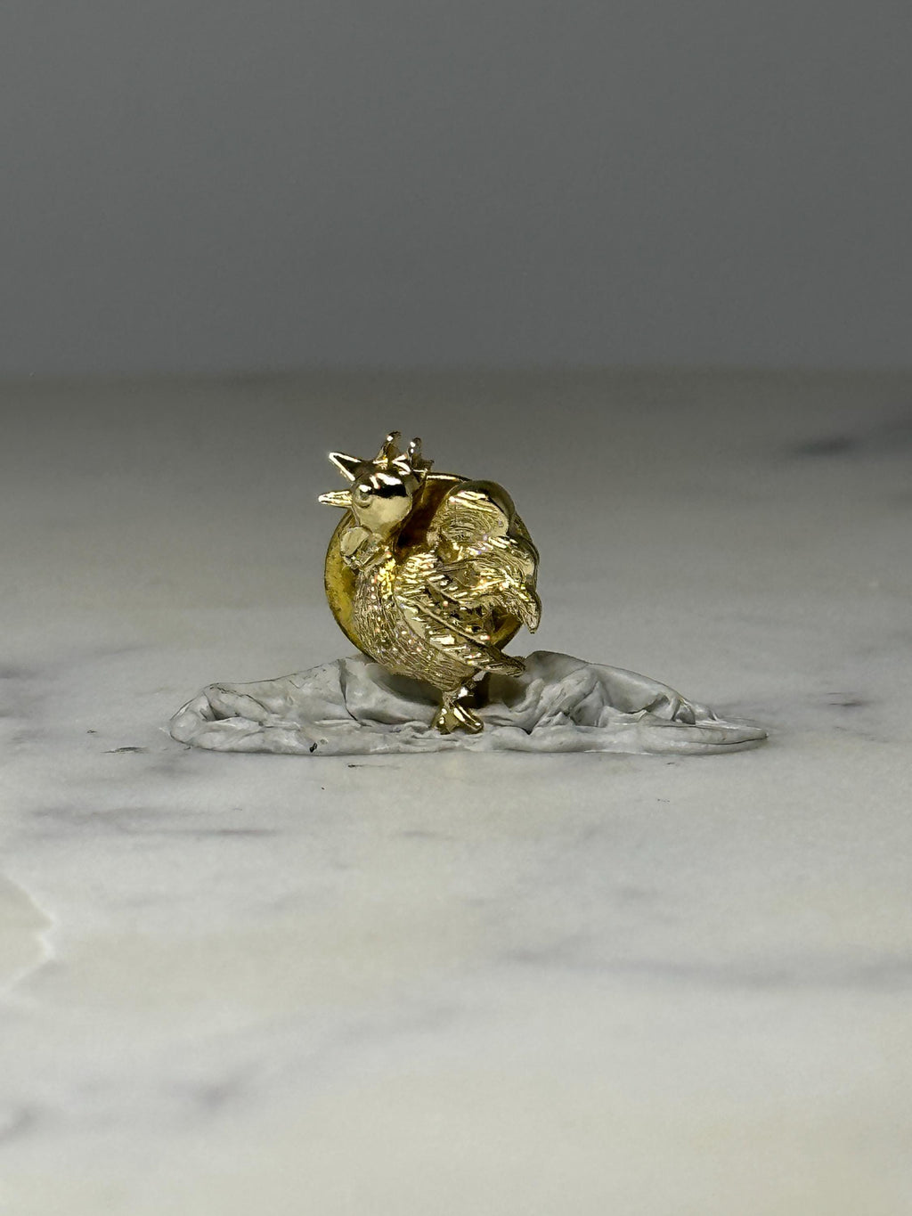 Vintage Gold Tone Rooster Lapel Pin: Farmhouse Chicken Brooch – Rustic Farm Jewelry