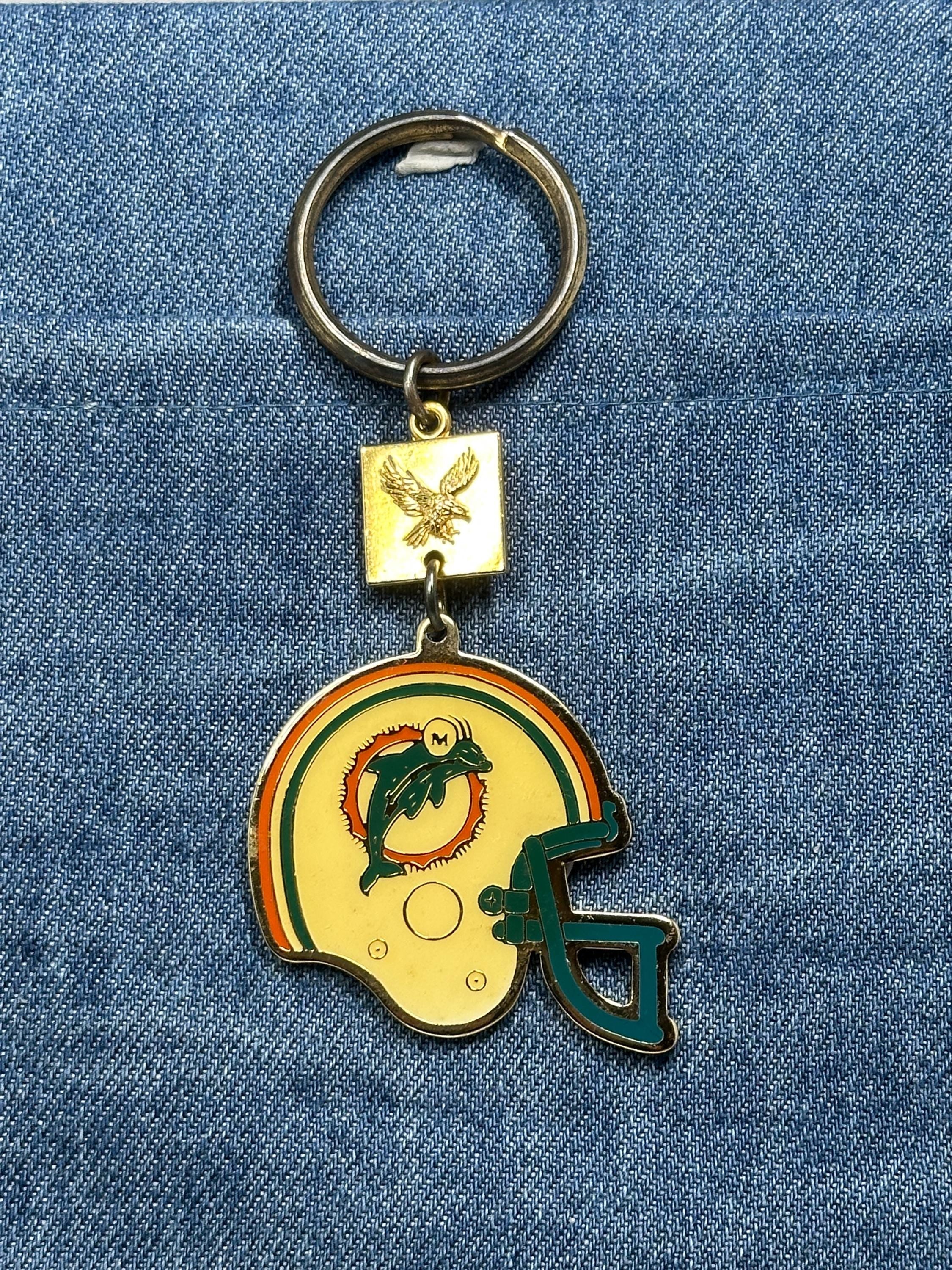 Mami Dolphins Helmet Keychain: Vintage Winston Cigarettes Promo Football Key Ring