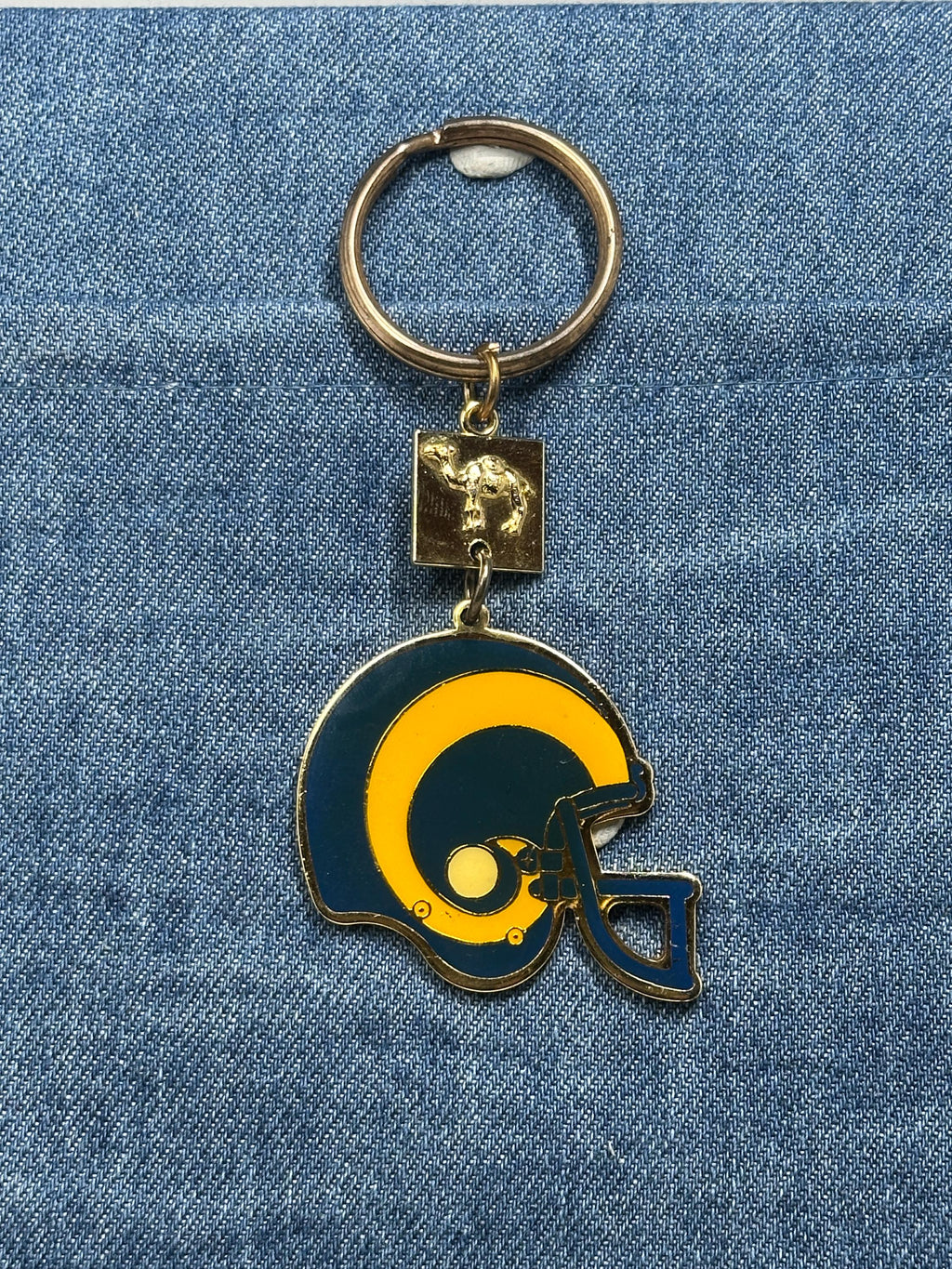 St Lous Rams Helmet Keychain: Vintage Camel Cigarettes Promo Football Key Ring