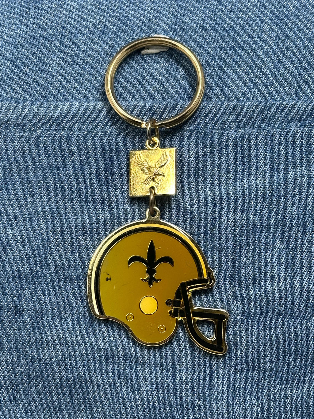 New Orleans Saints Helmet Keychain: Vintage Winston Cigarettes Promo Football Key Ring