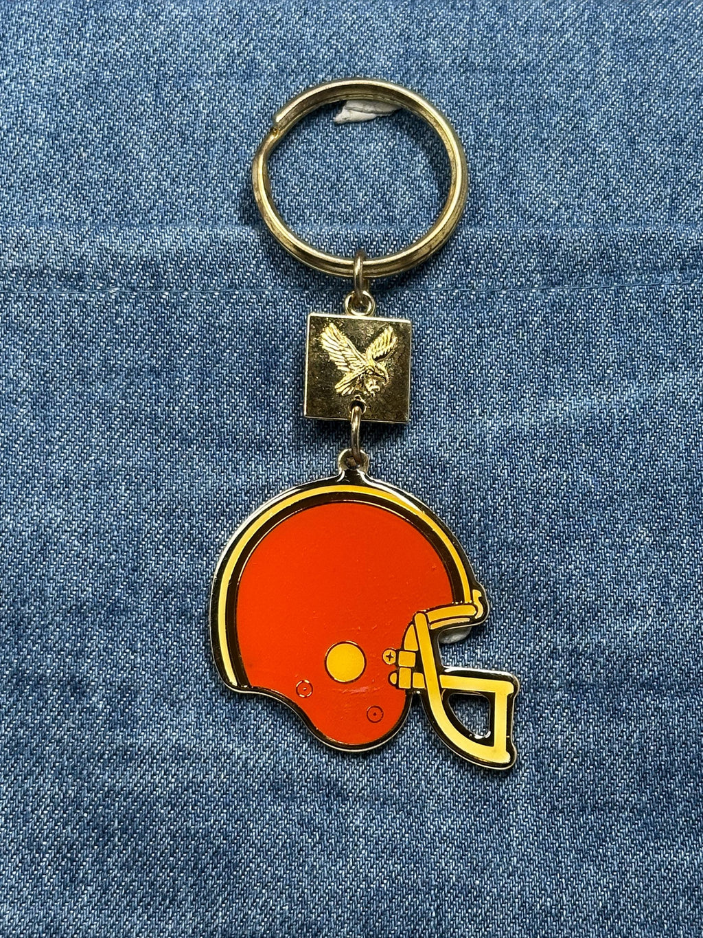 Cleveland Browns Helmet Keychain: Vintage Winston Cigarettes Promo Football Key Ring