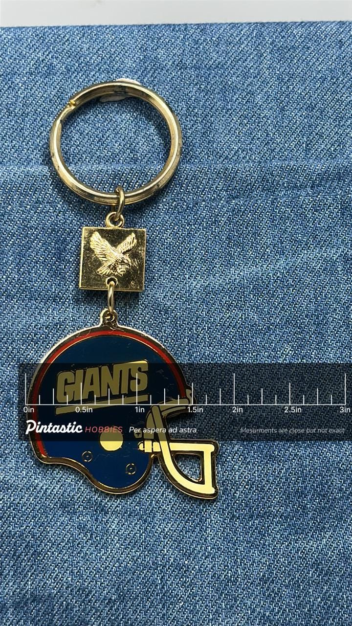 New York Giants Helmet Keychain: Vintage Winston Cigarettes Promo Football Key Ring with ruler overlay for size reference
