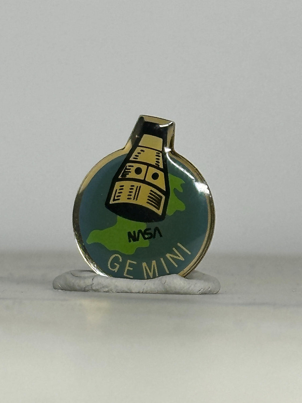Vintage nasa gemini enamel pin: black gold  - retro space accessory