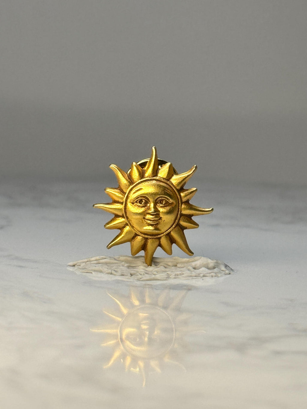 Sun Face Lapel Pin: Gold Tone Celestial - Retro Accessory