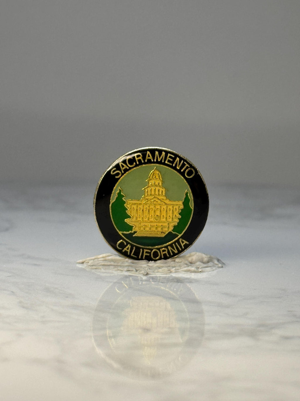 Vintage Sacramento California Souvenir Pin: Gold & Green Enamel - Travel Accessory