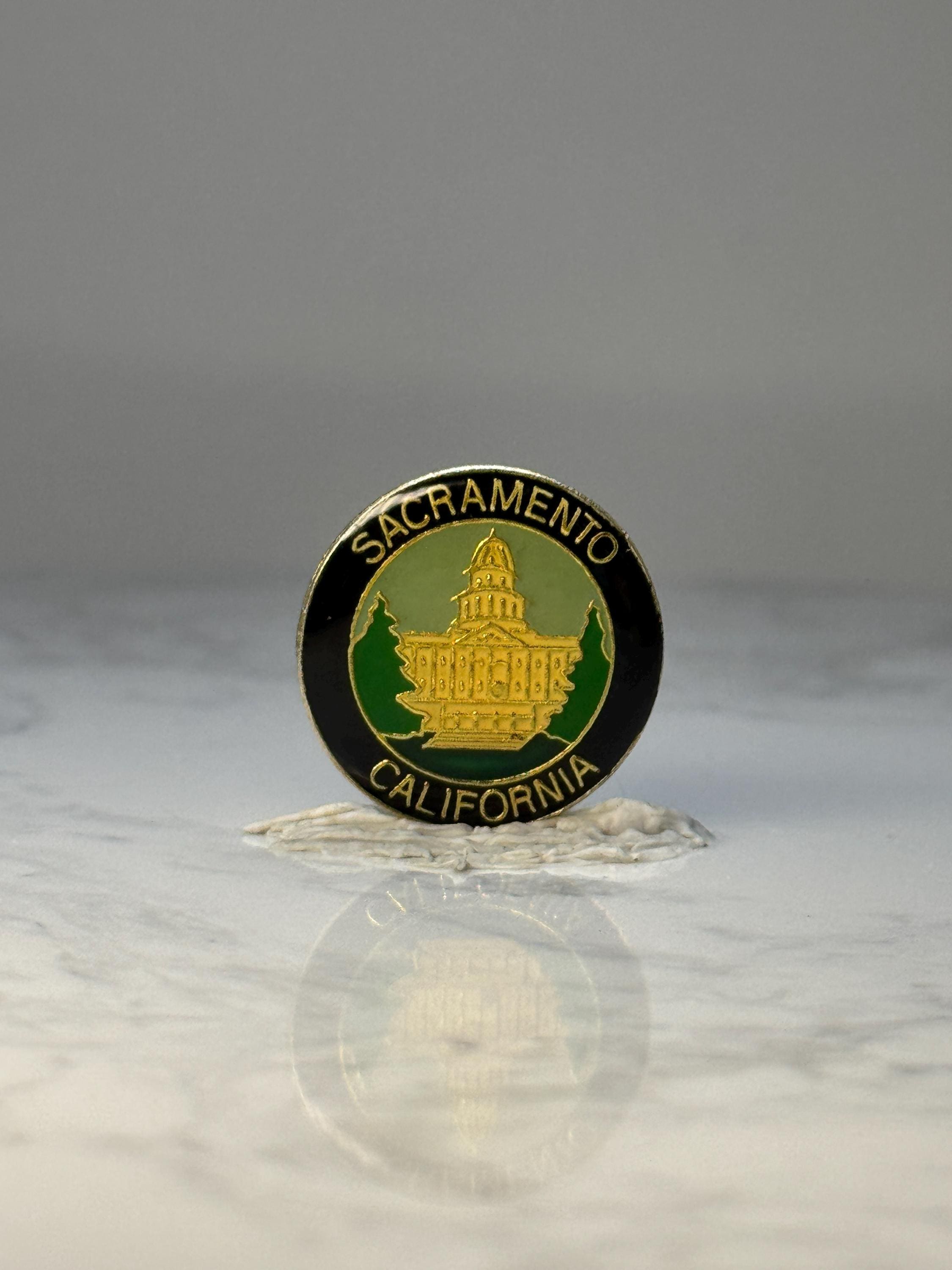Vintage Sacramento California Souvenir Pin: Gold & Green Enamel - Travel Accessory