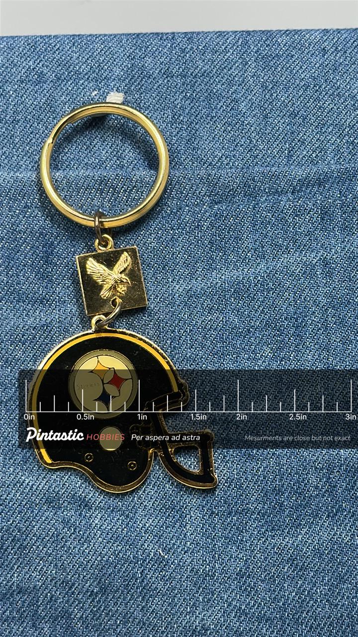 Pittsburgh Steelers Helmet Keychain: Vintage Winston Cigarettes Promo Football Key Ring with ruler overlay for size reference