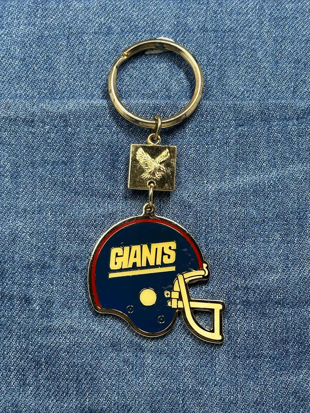 New York Giants Helmet Keychain: Vintage Winston Cigarettes Promo Football Key Ring