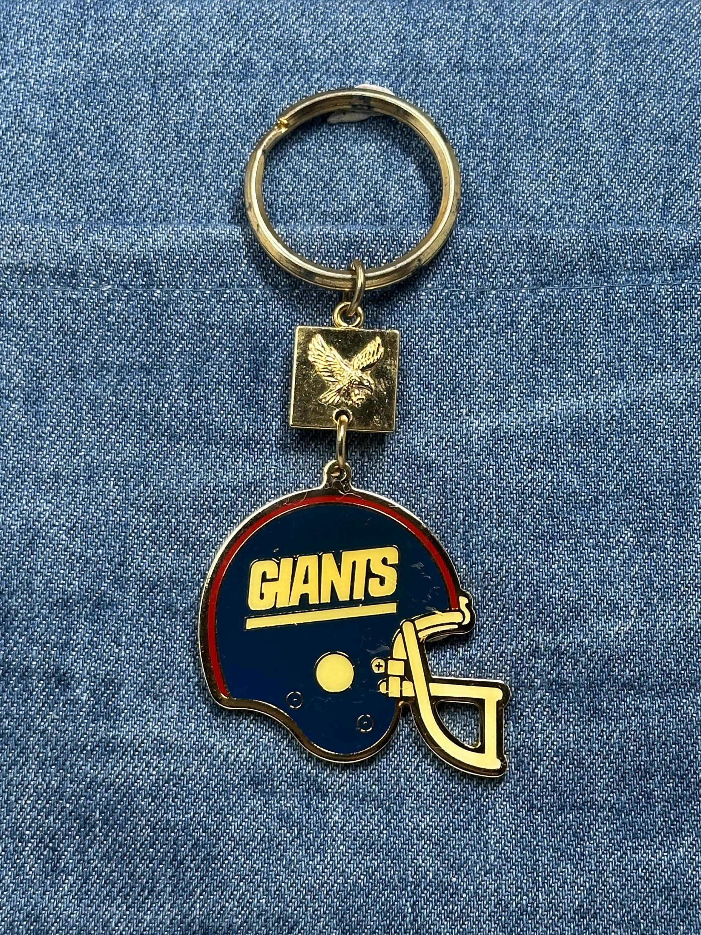 New York Giants Helmet Keychain: Vintage Winston Cigarettes Promo Football Key Ring