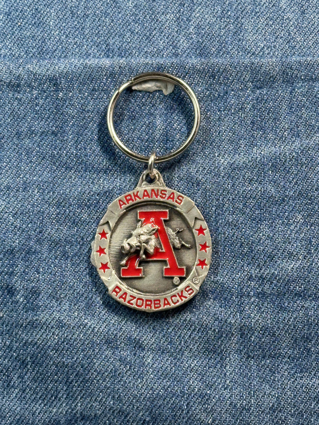 Vintage Arkansas Razorbacks Keychain: Metal Enamel - NCAA College Accessory