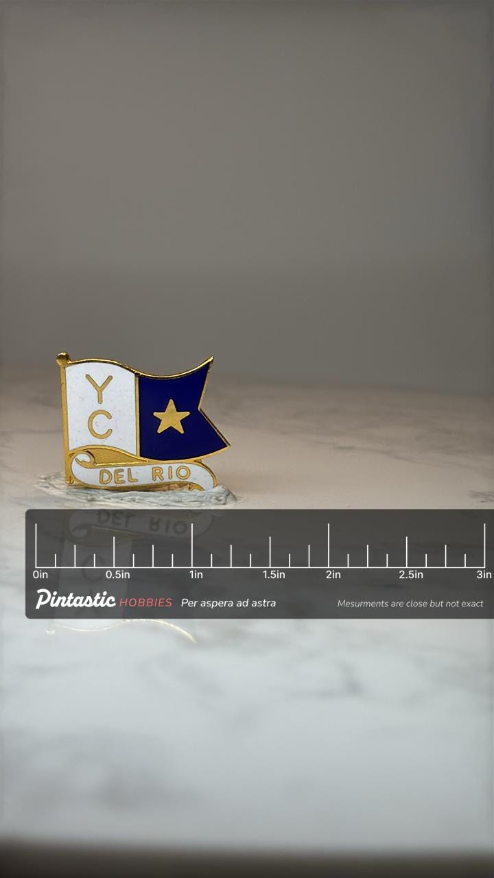 Vintage Del Rio Yacht Club Flag Pin: Gold Enamel - Nautical Accessory with ruler overlay for size reference